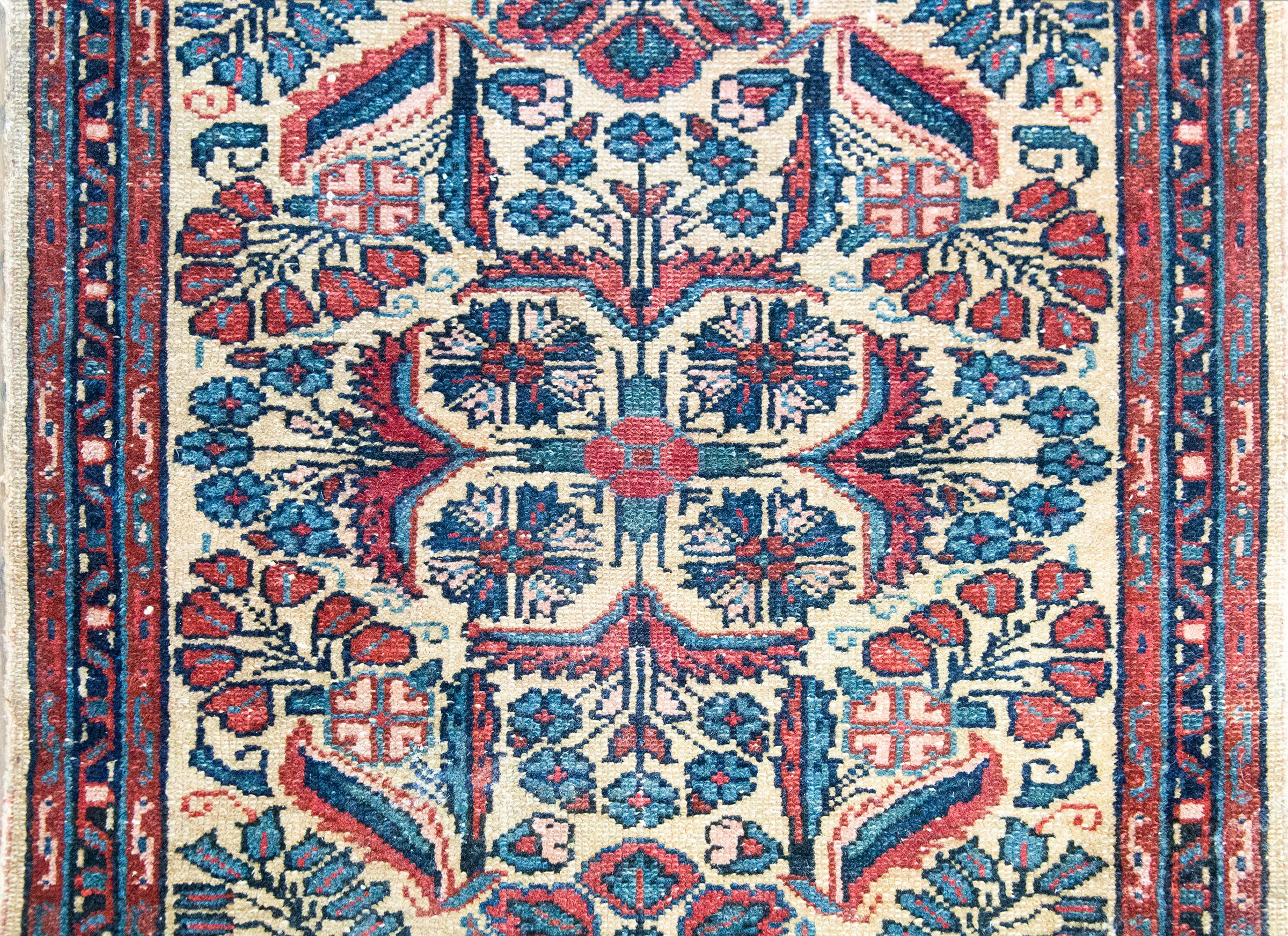 Alfombra Persa Dargazine de principios del siglo XX en venta 3