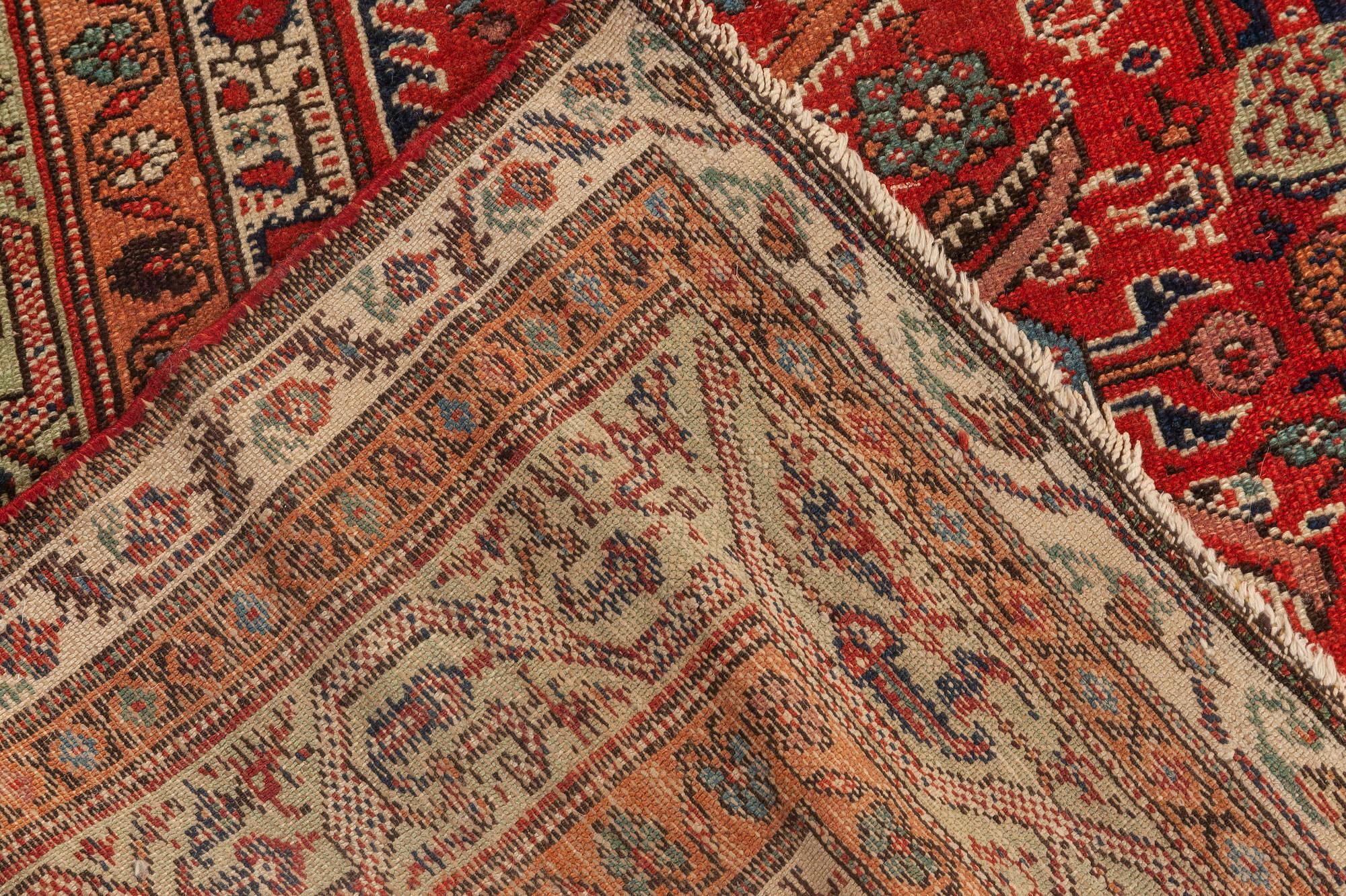 Early 20th Century Persian Feraghan Handmade Rug For Sale 2
