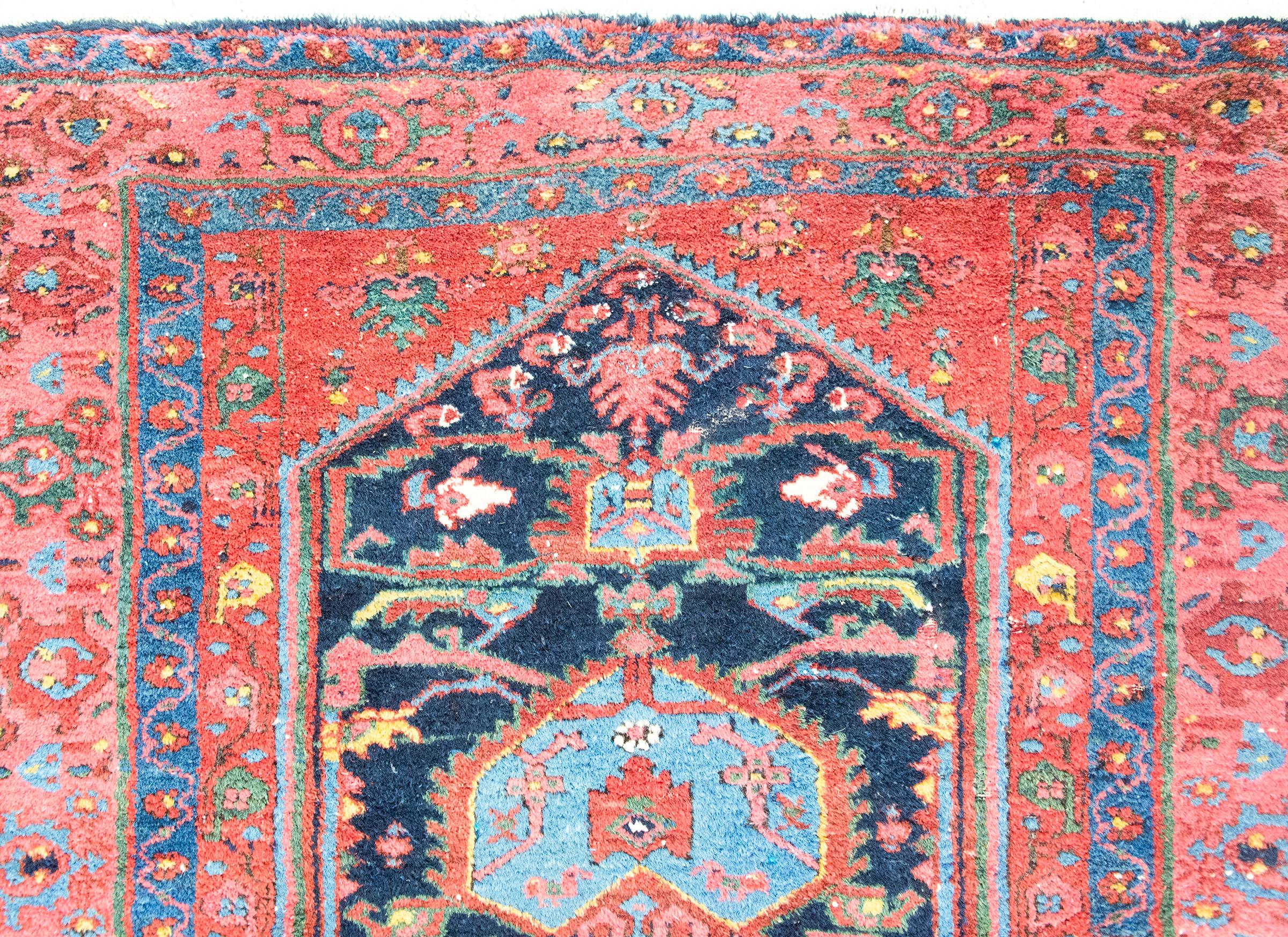 Early 20th Century Persian Hamadan Rug For Sale 3
