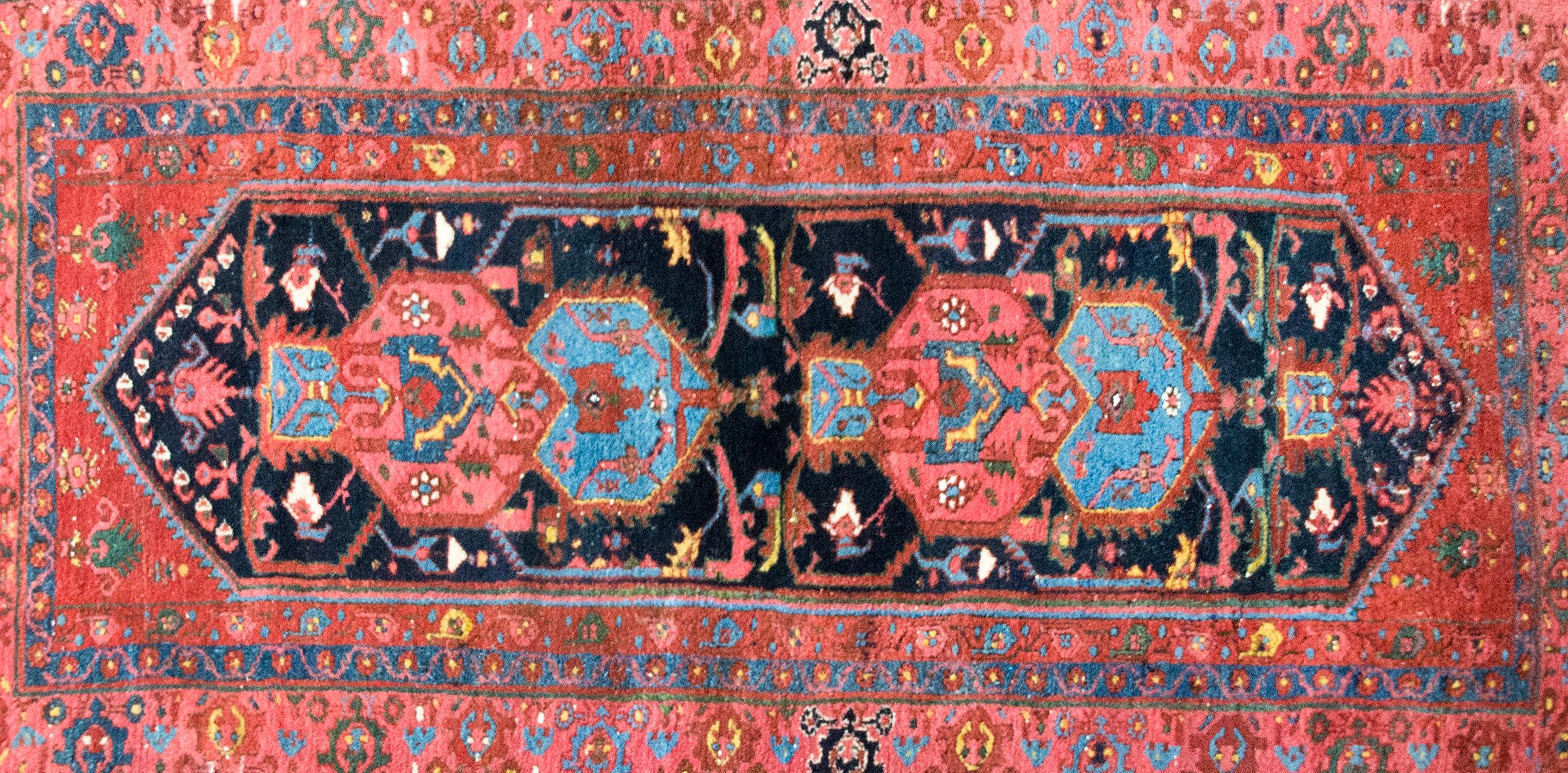 Early 20th Century Persian Hamadan Rug For Sale 4