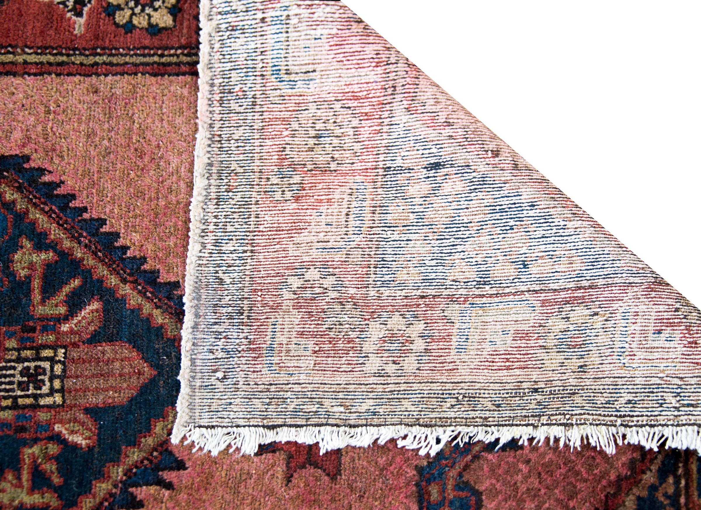 Alfombra persa Hamadan de principios del siglo XX en venta 7