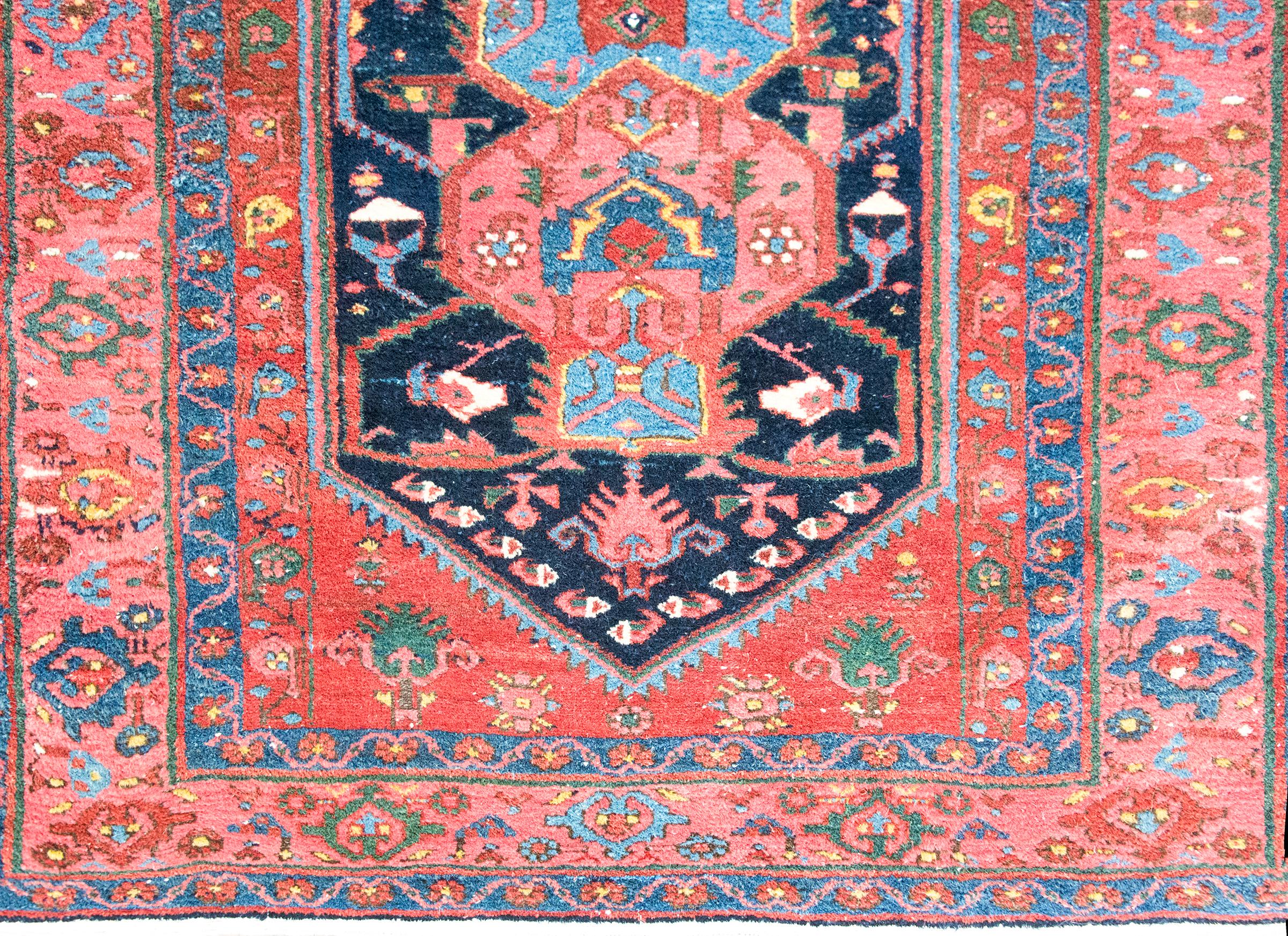 Early 20th Century Persian Hamadan Rug For Sale 1