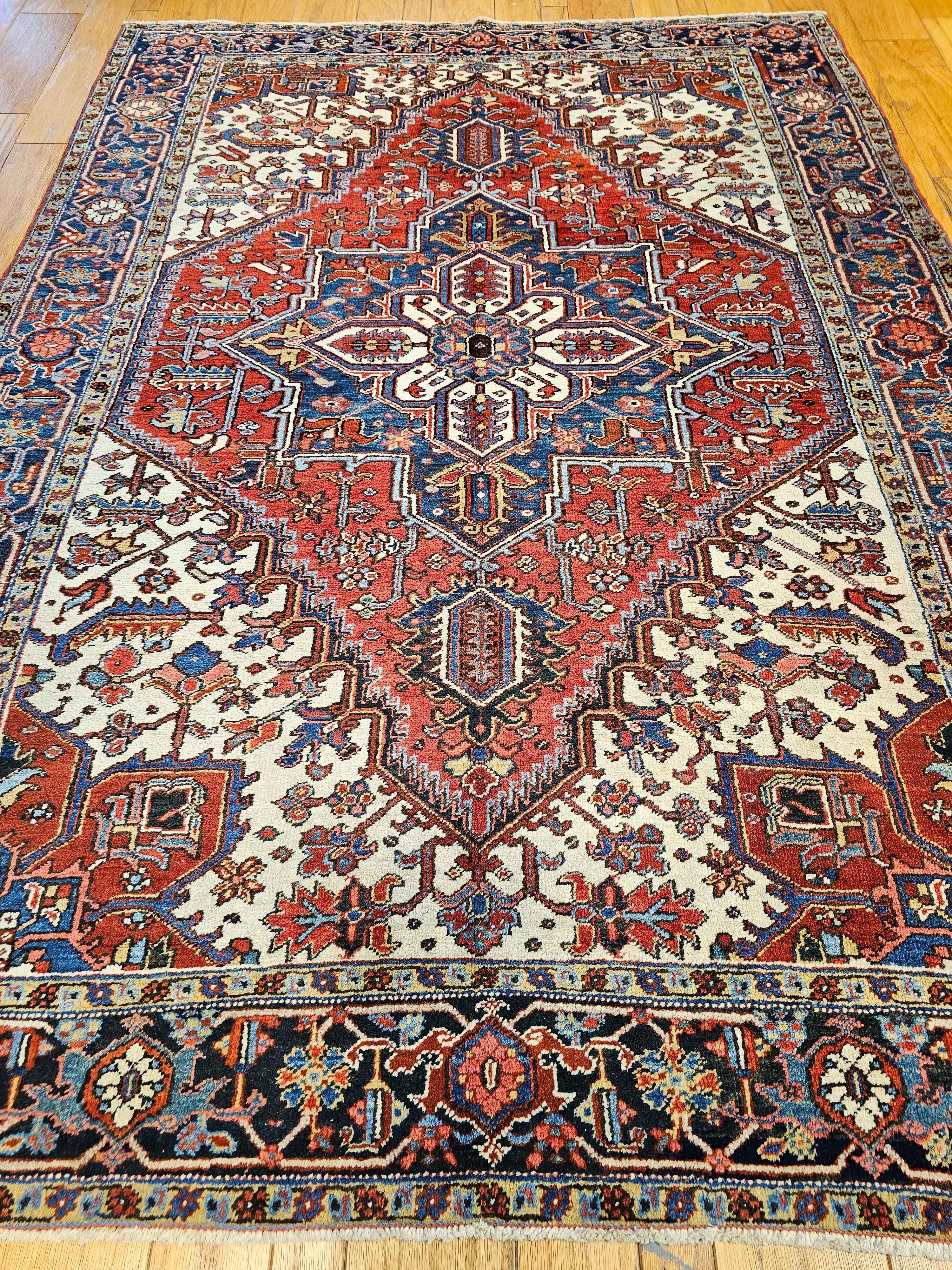 Early 20th Century Persian Heriz in Red, Navy, French Blue, Ivory, Pink, Yellow For Sale 6