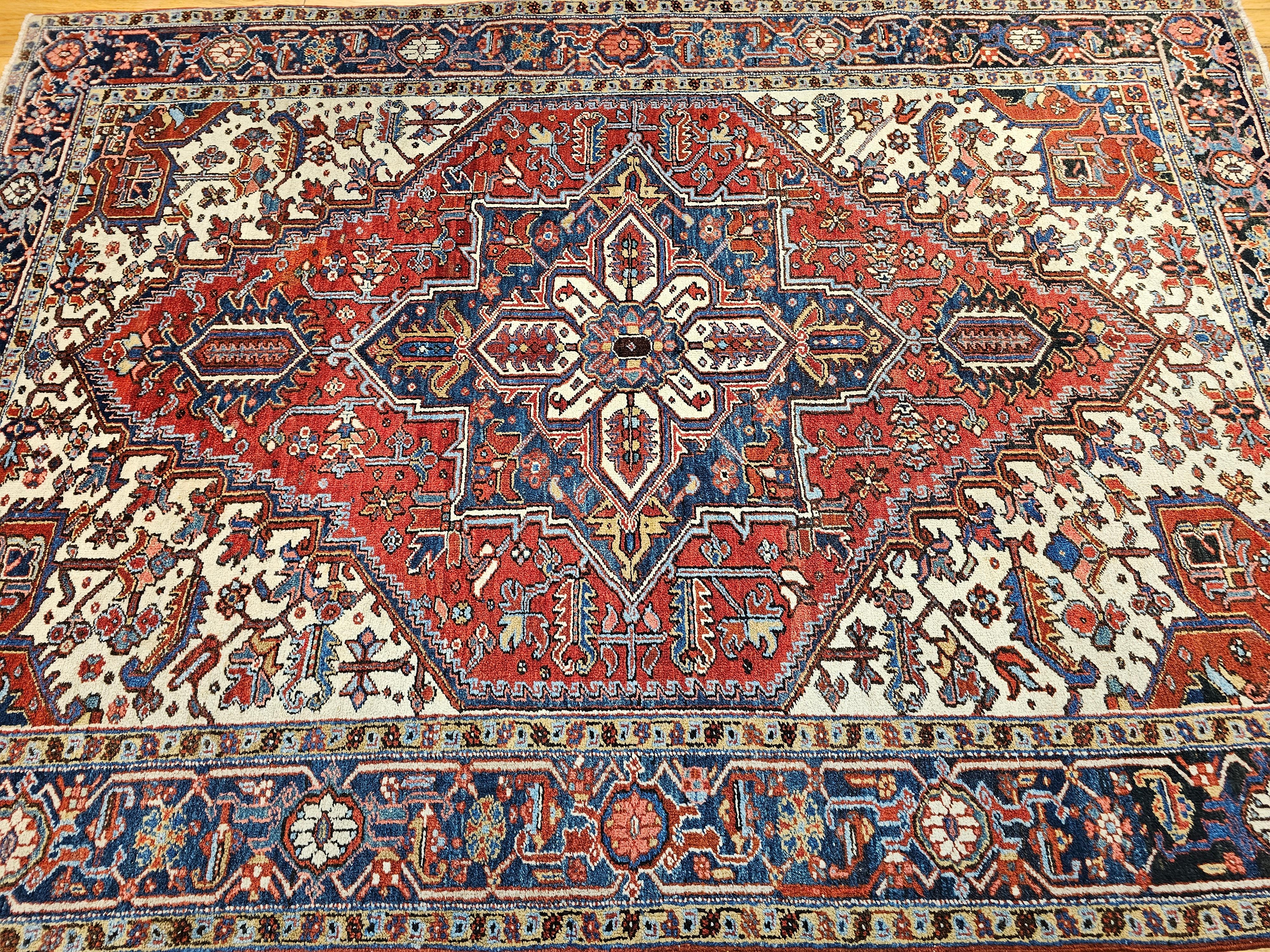 Early 20th Century Persian Heriz in Red, Navy, French Blue, Ivory, Pink, Yellow For Sale 12