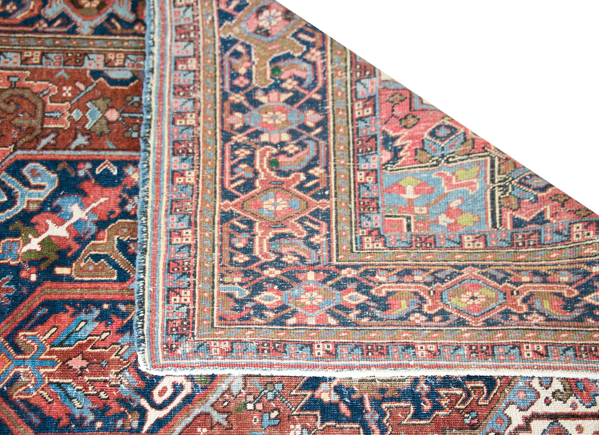 Persischer Heriz-Teppich des frühen 20. Jahrhunderts im Angebot 4