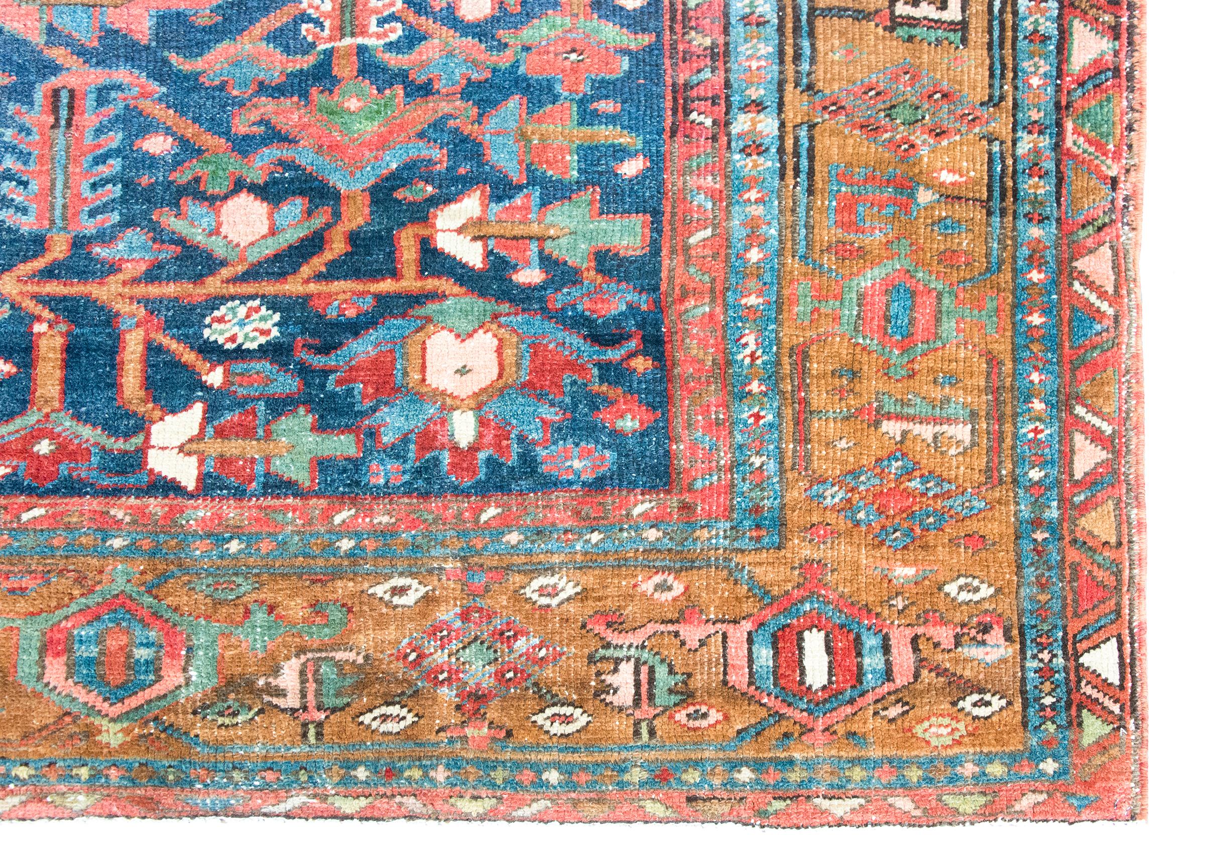 Early 20th Century Persian Heriz Rug For Sale 7