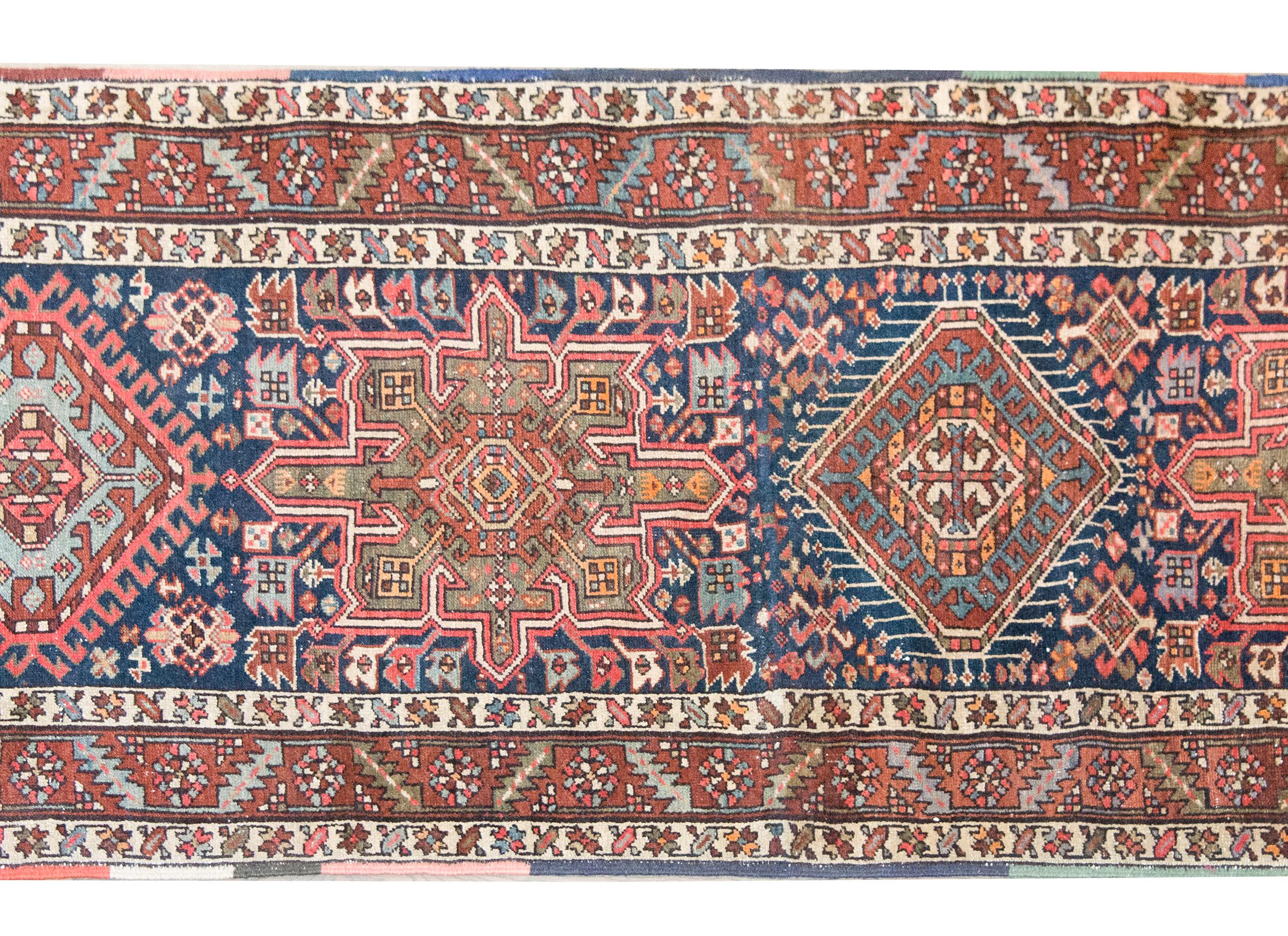 Early 20th Century Persian Heriz Rug For Sale 7