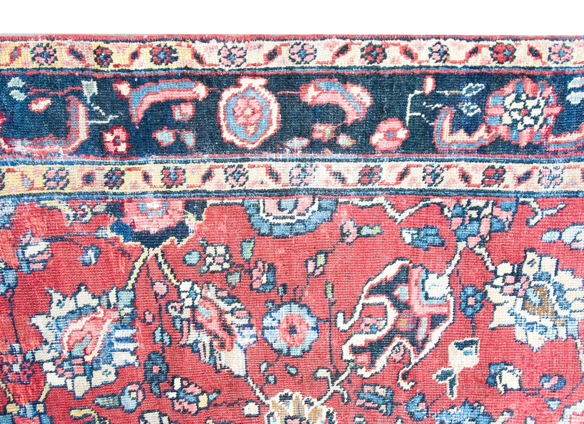 Early 20th Century Persian Heriz Rug For Sale 7