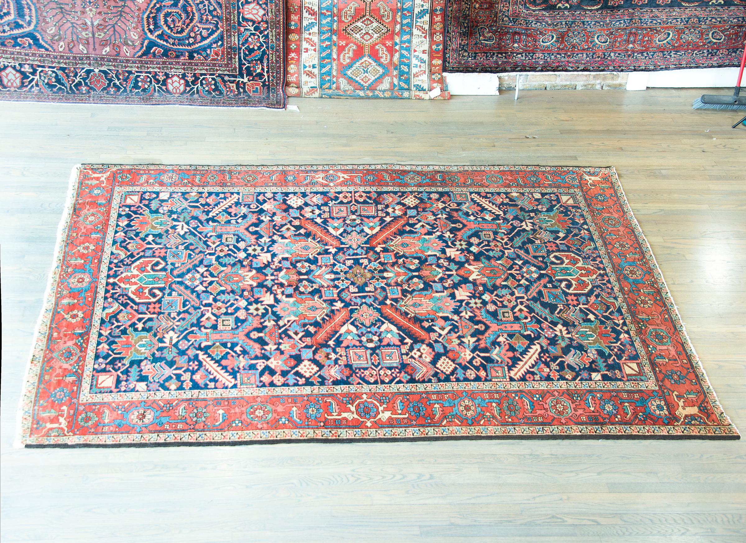 Early 20th Century Persian Heriz Rug For Sale 9