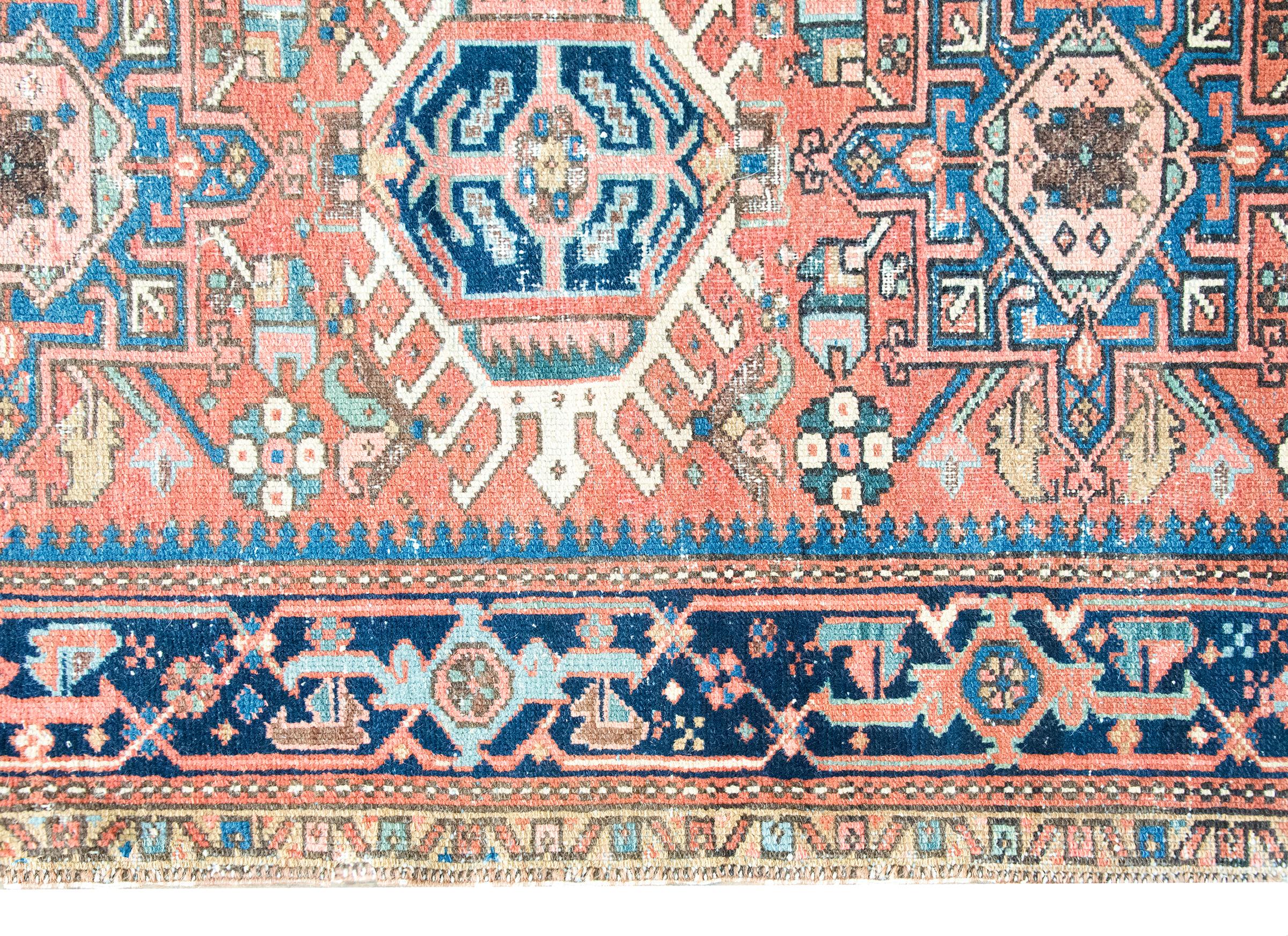 Perse Tapis persan Heriz du début du 20e siècle en vente