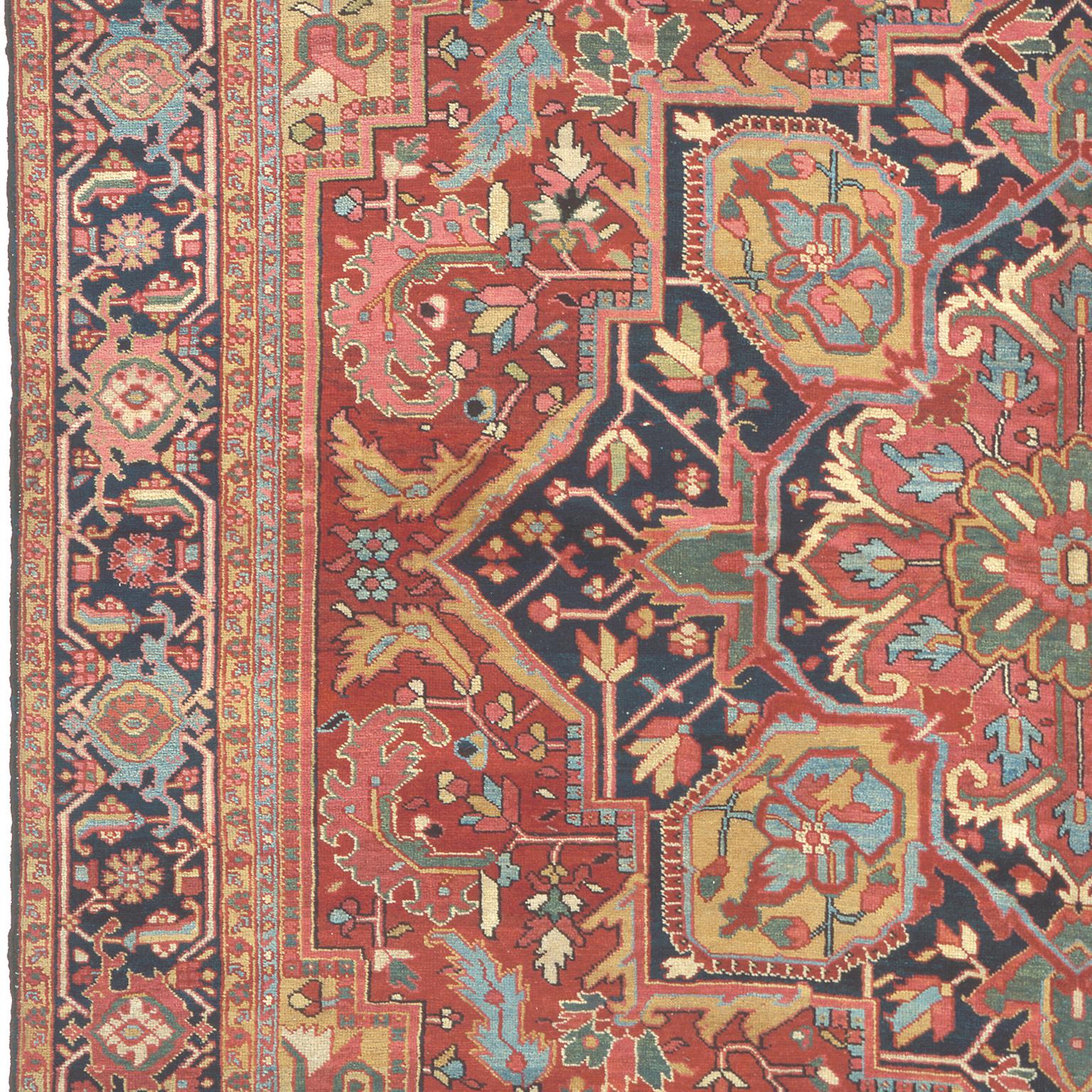 Hand-Woven Early 20th Century Persian Heriz Rug For Sale