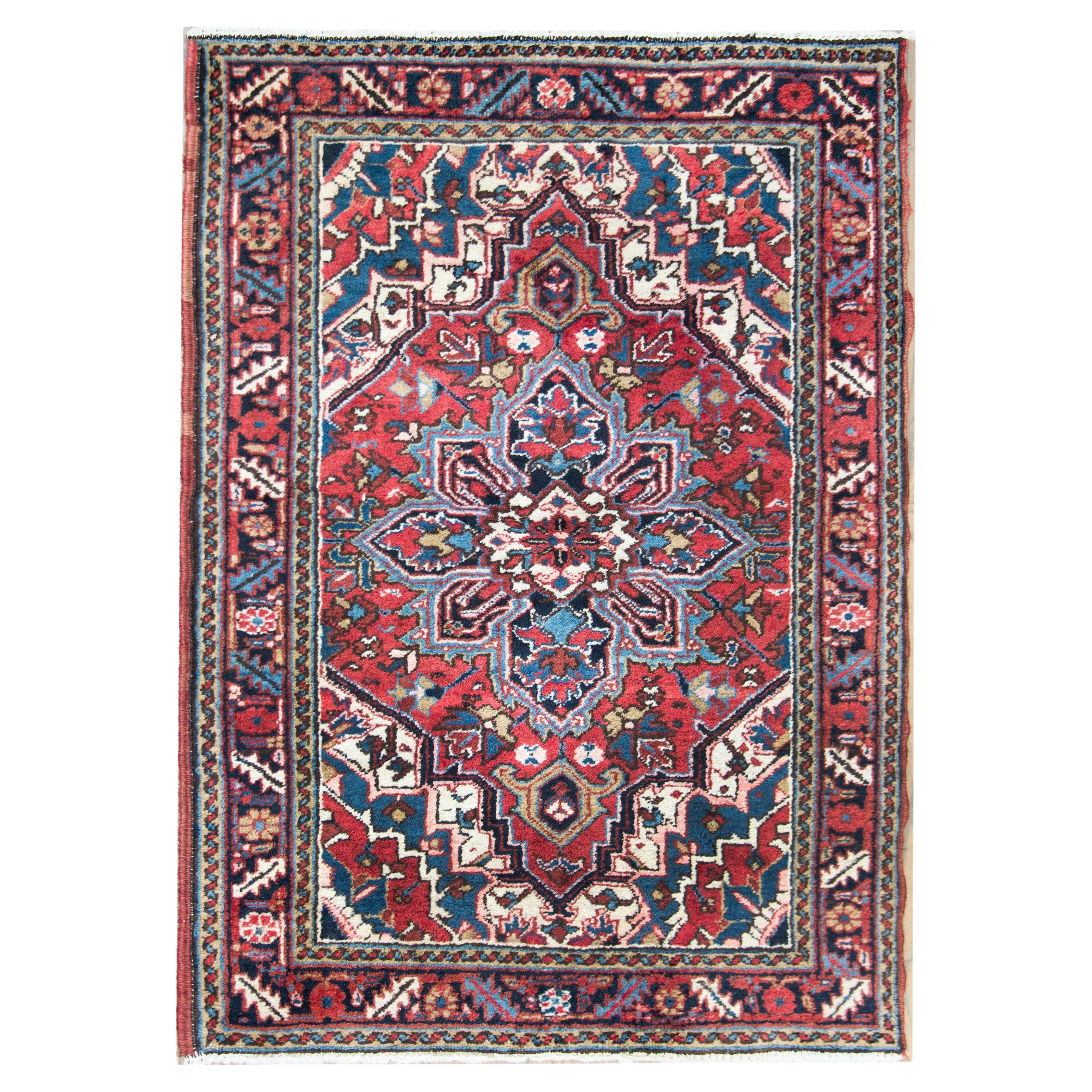Persischer Heriz-Teppich des frühen 20. Jahrhunderts im Angebot