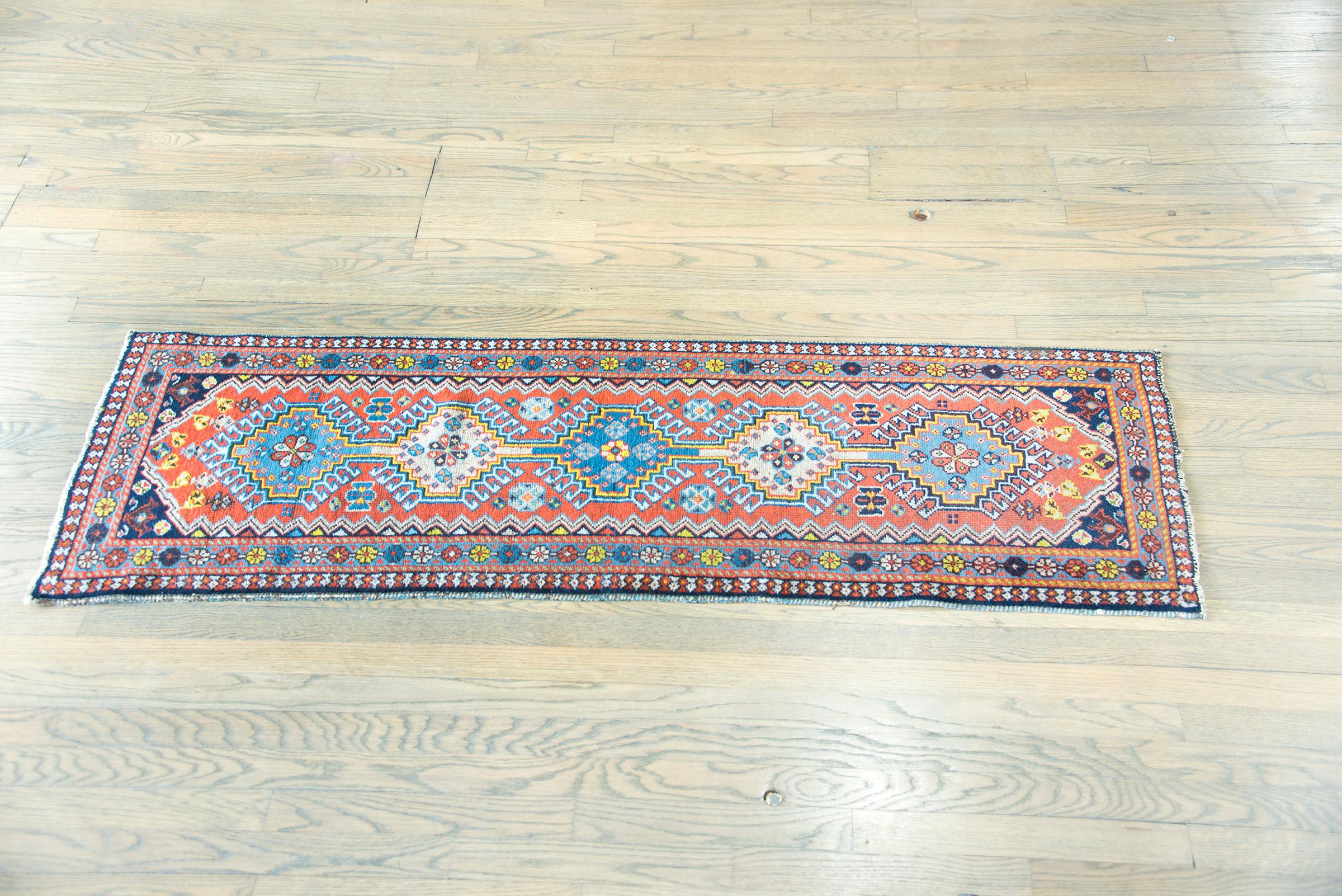 Early 20th Century Persian Heriz Runner For Sale 7