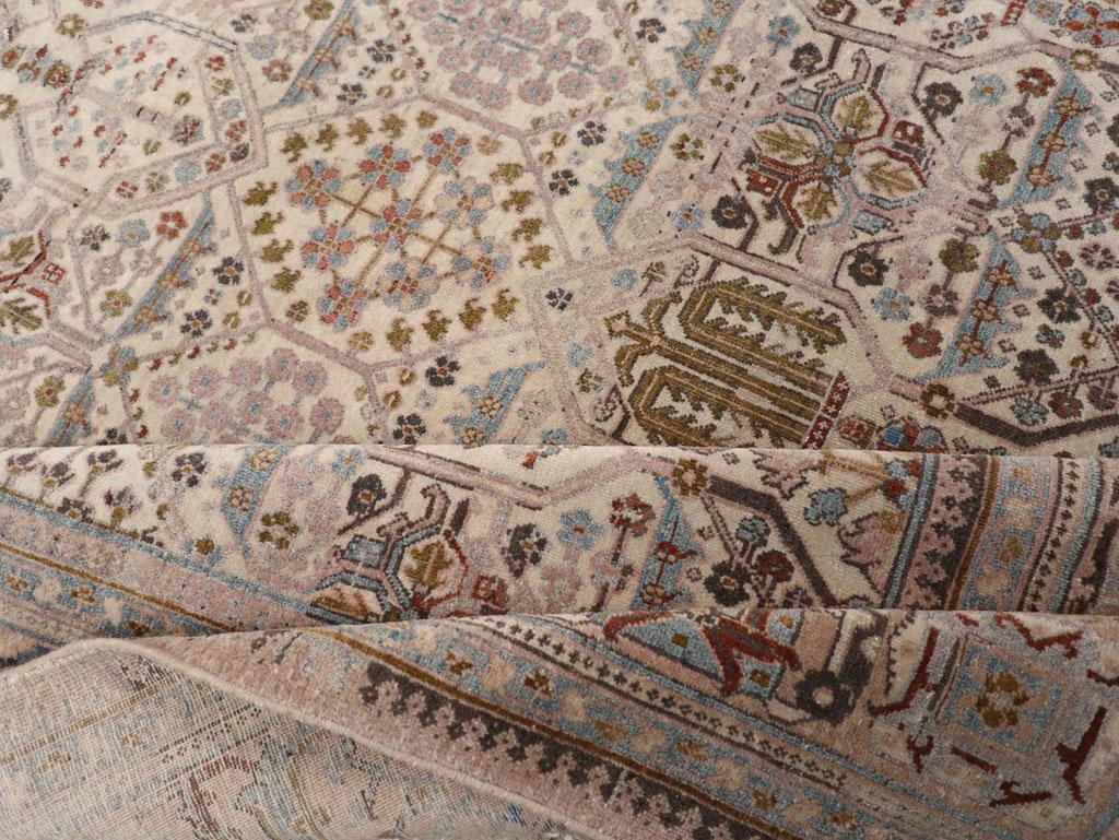 Alfombra de acento persa Joshegan de principios del siglo XX Lana en venta
