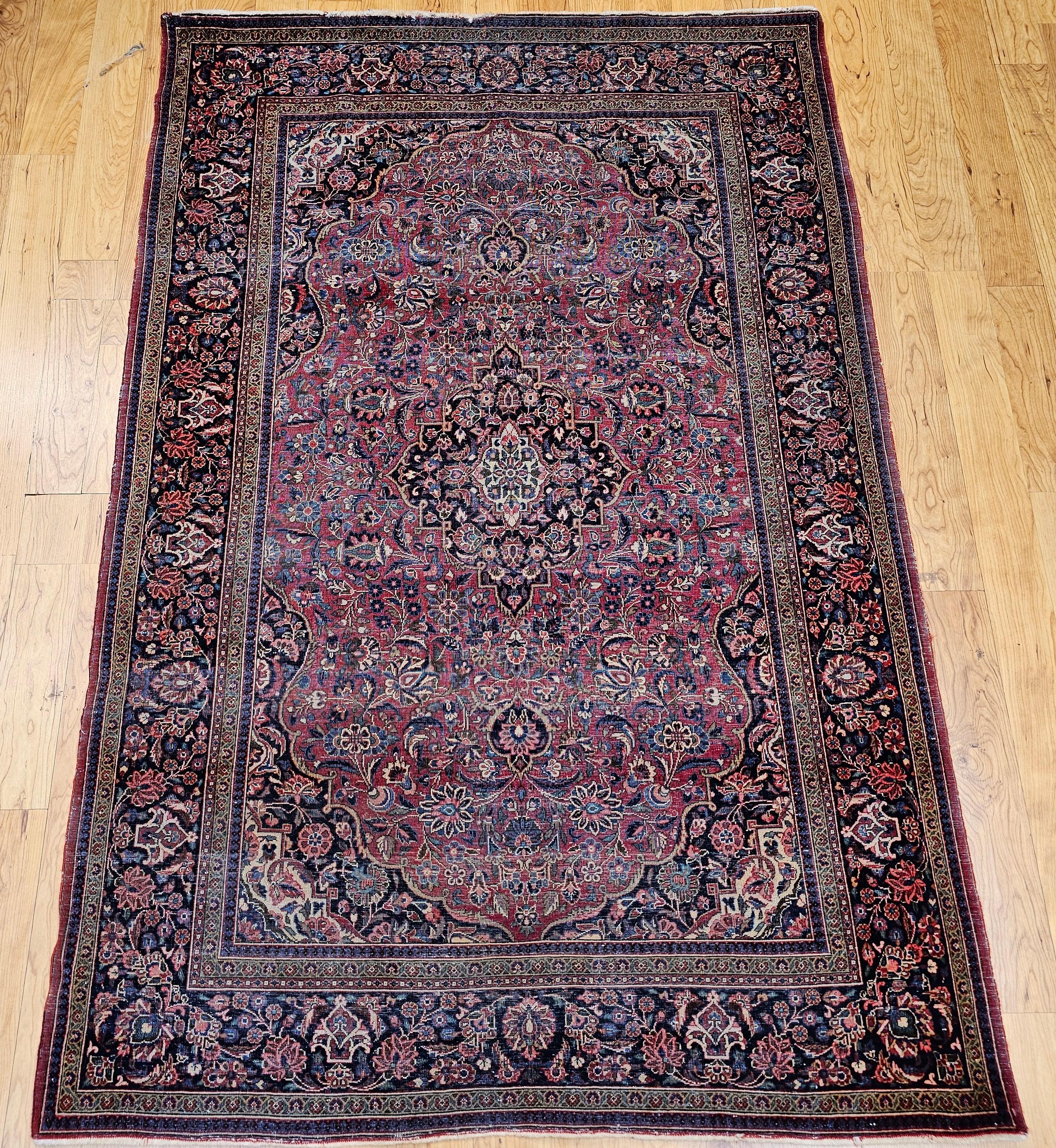 Tappeto persiano Kashan dei primi del '900 con disegno floreale in borgogna e blu navy in vendita 13