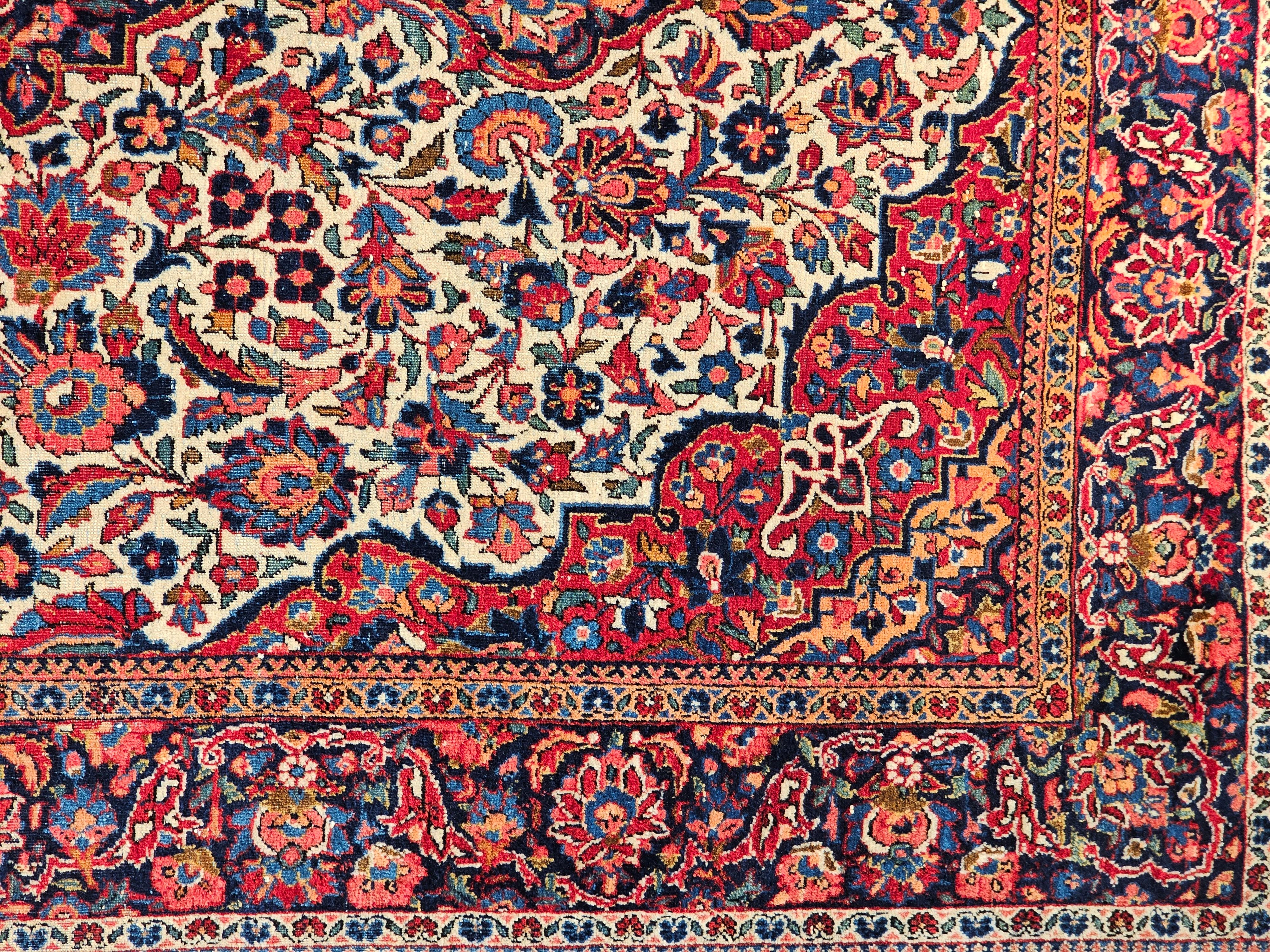Early 20th Century Persian Kashan Area Rug in Ivory, Navy Blue, Red, Green, Pink For Sale 3