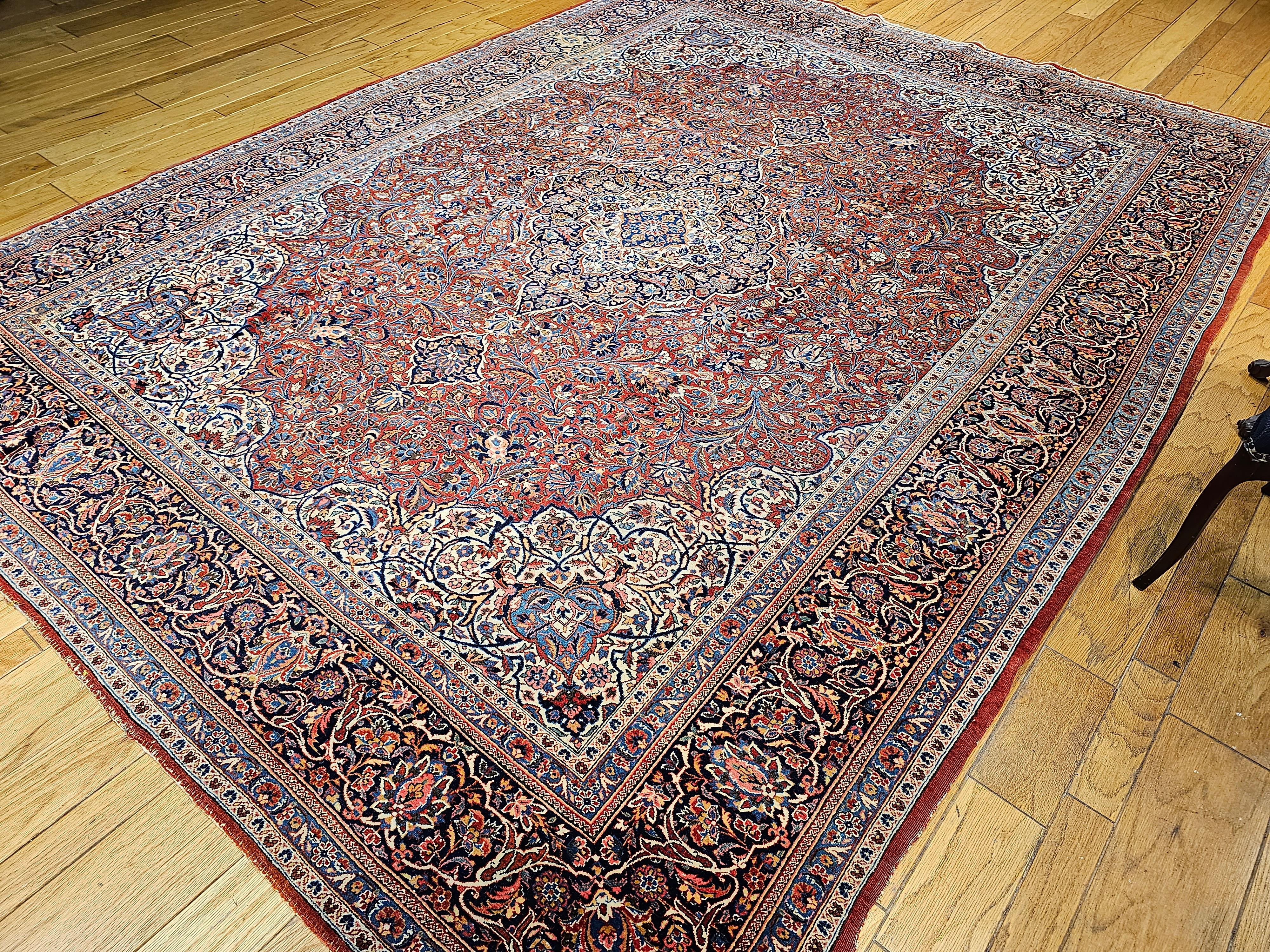 Early 20th Century Persian Kashan in a Floral Pattern in Red, Ivory, French Blue For Sale 7