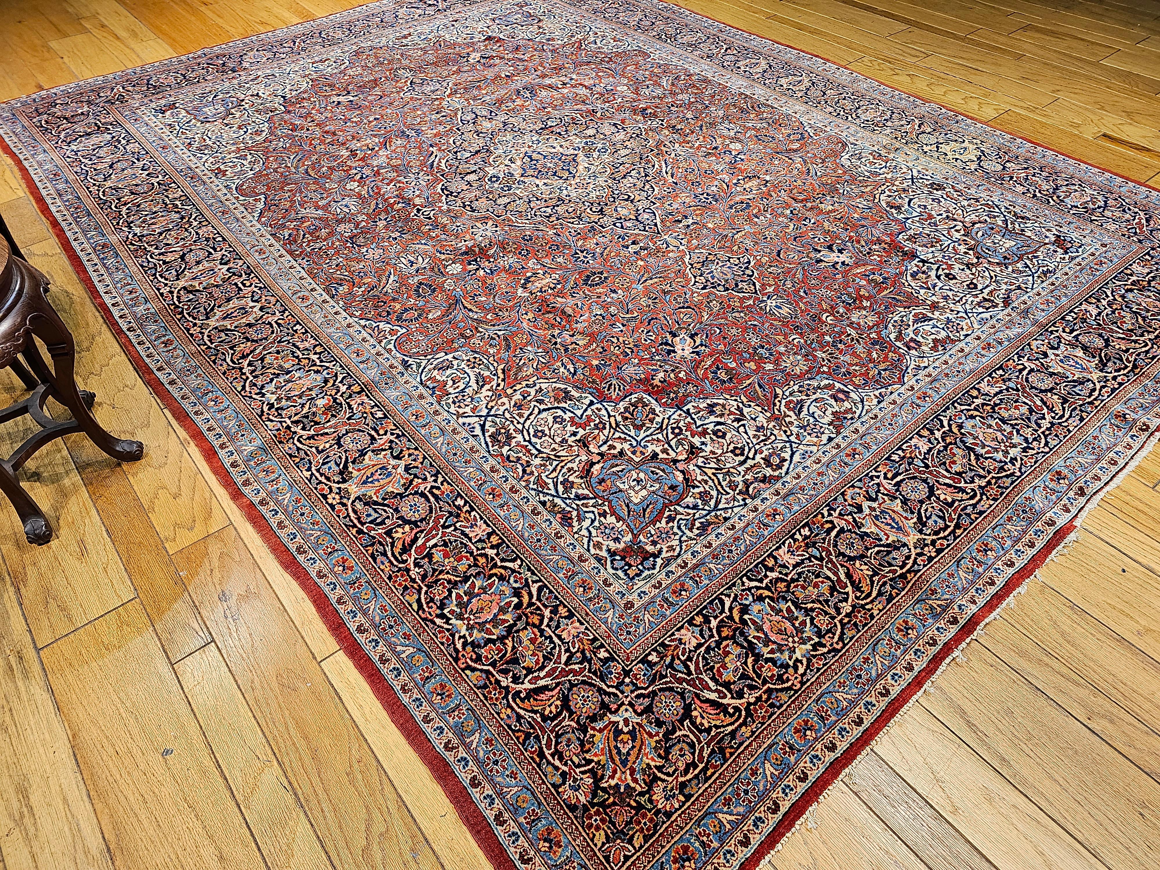 Early 20th Century Persian Kashan in a Floral Pattern in Red, Ivory, French Blue For Sale 9