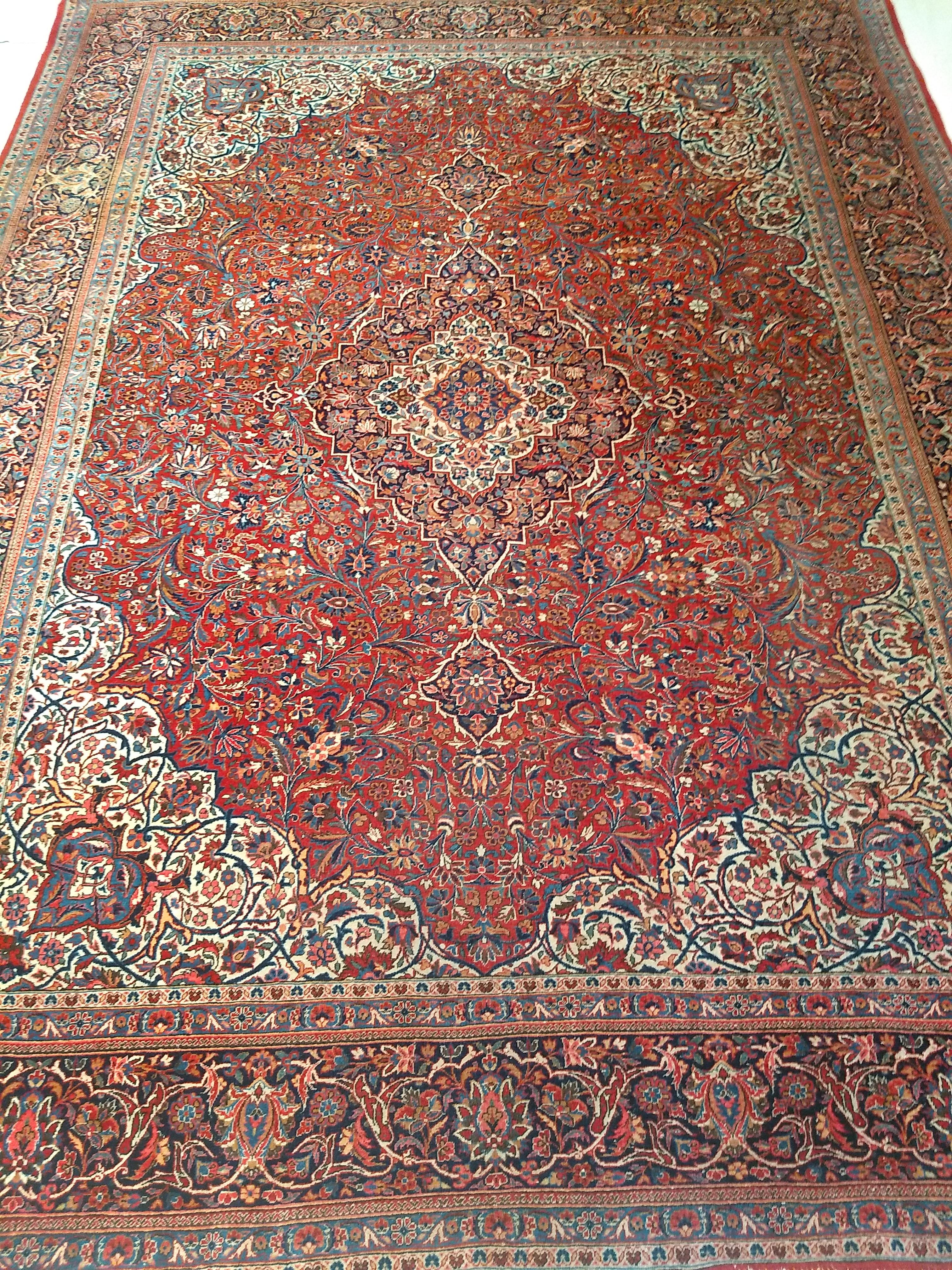 Early 20th century Persian Kashan in a classic Kashan 