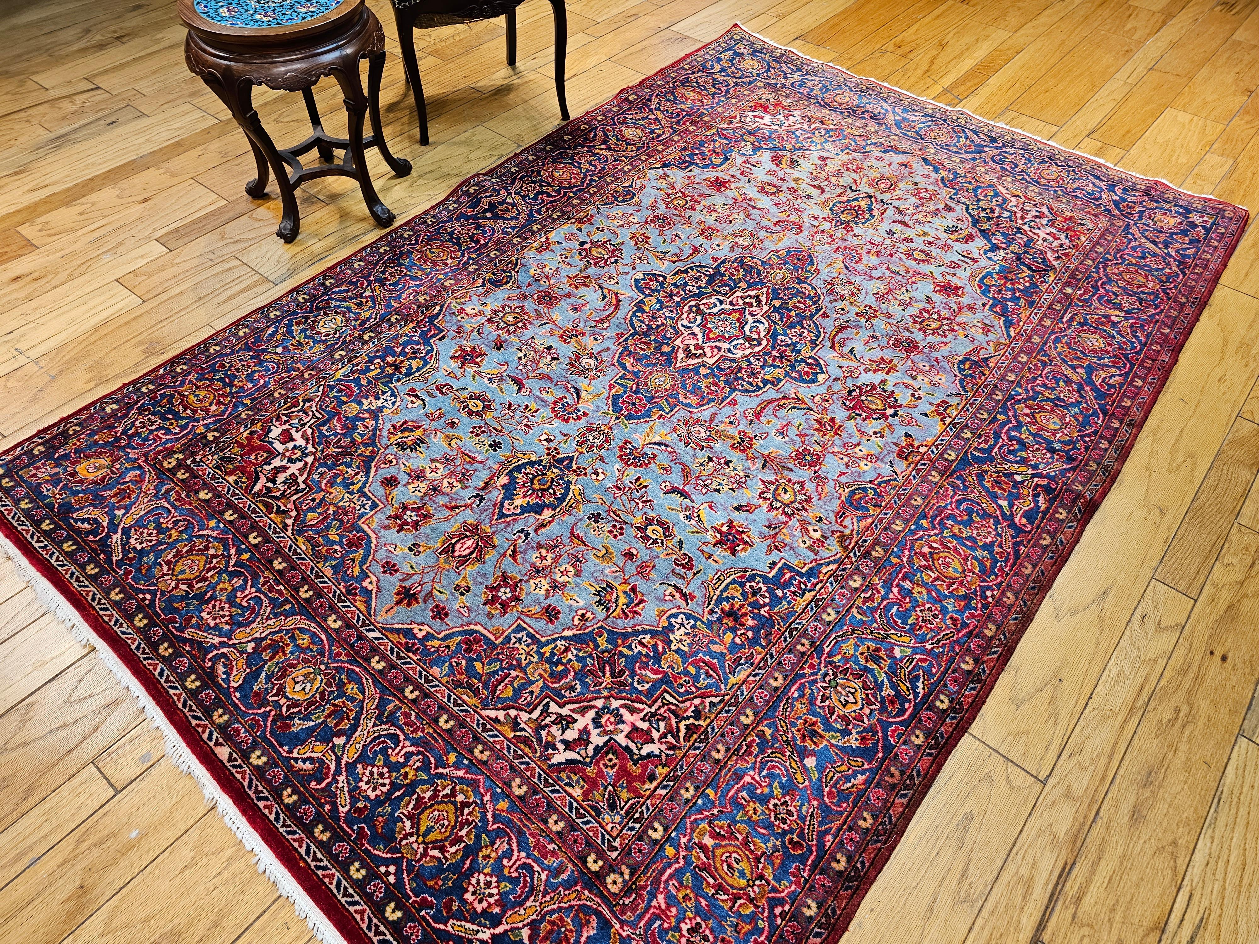 Early 20th Century Persian Kashan in Floral Design in Turquoise, French Blue For Sale 9