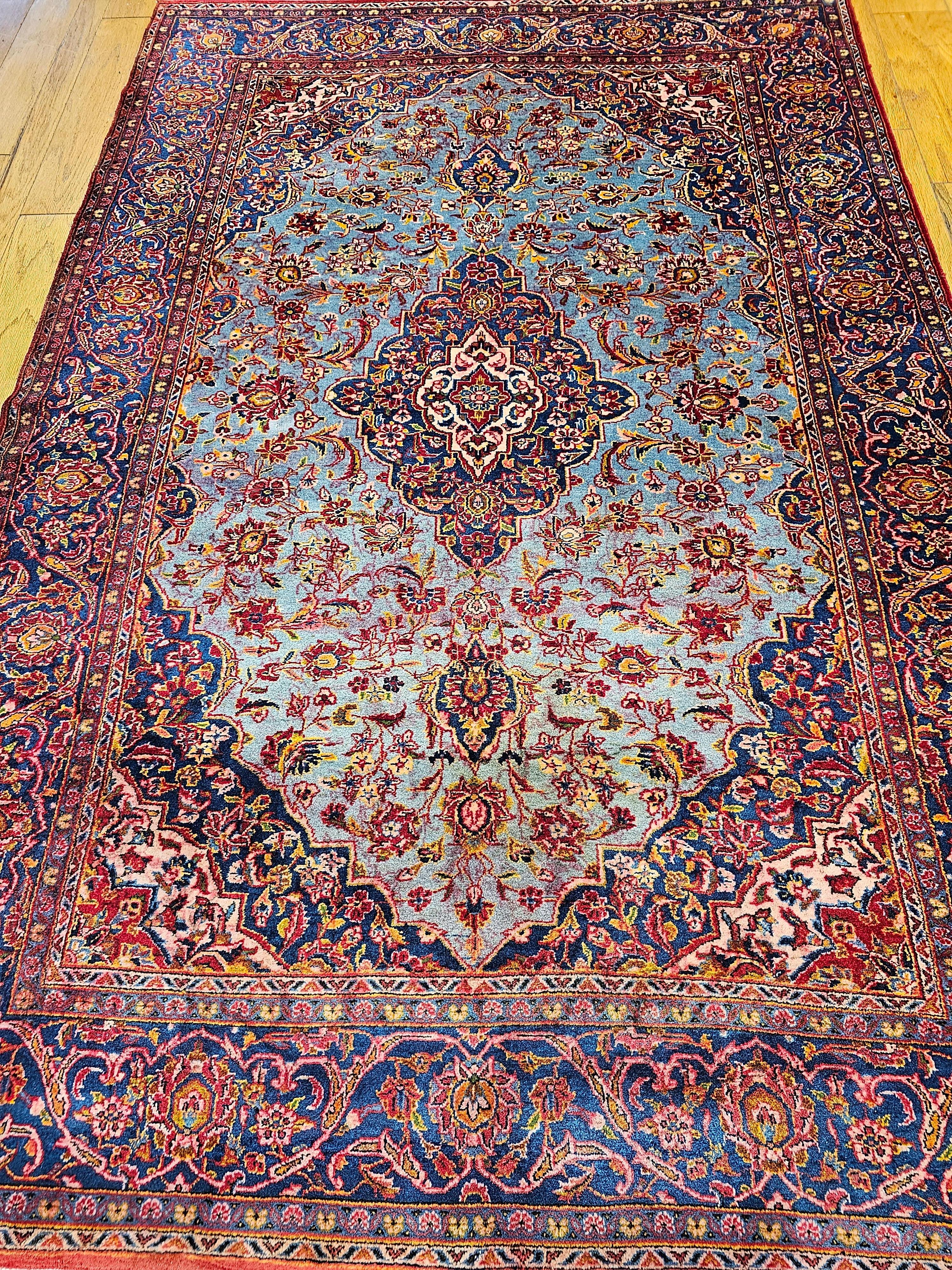 Early 20th Century Persian Kashan in Floral Design in Turquoise, French Blue For Sale 10