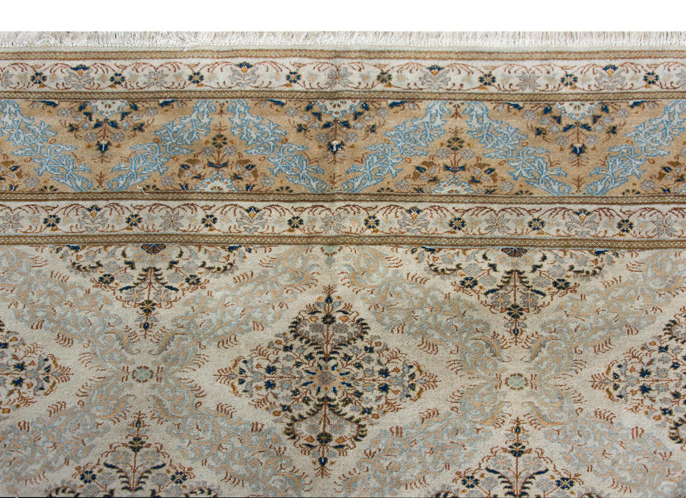 Alfombra persa kashan de principios del siglo XX en venta 2