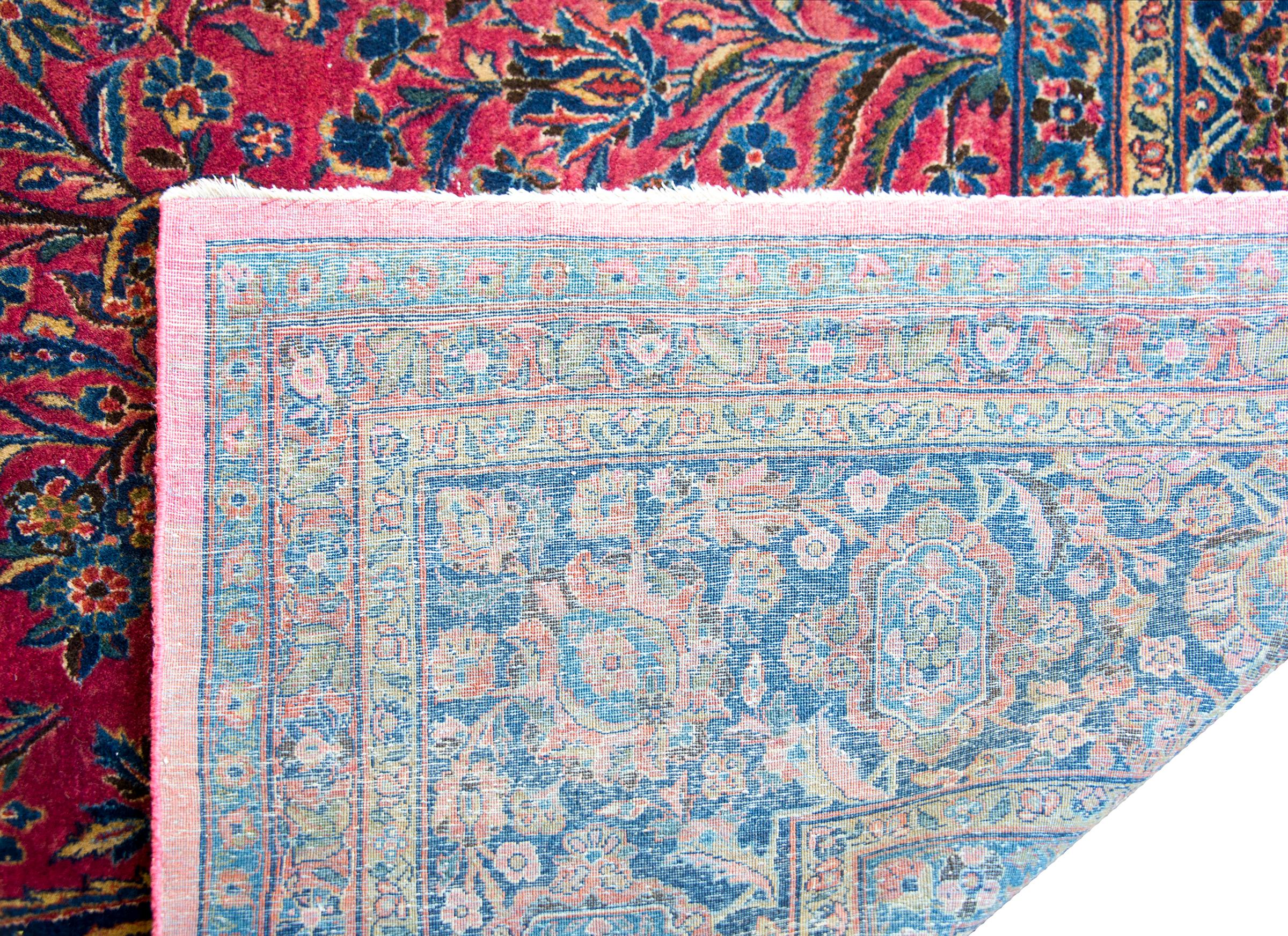 Early 20th Century Persian Kashan Rug For Sale 7