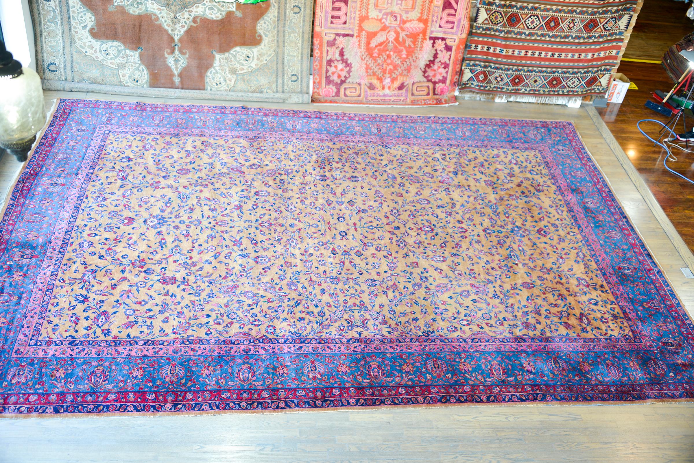 Early 20th Century Persian Kashan Rug For Sale 9