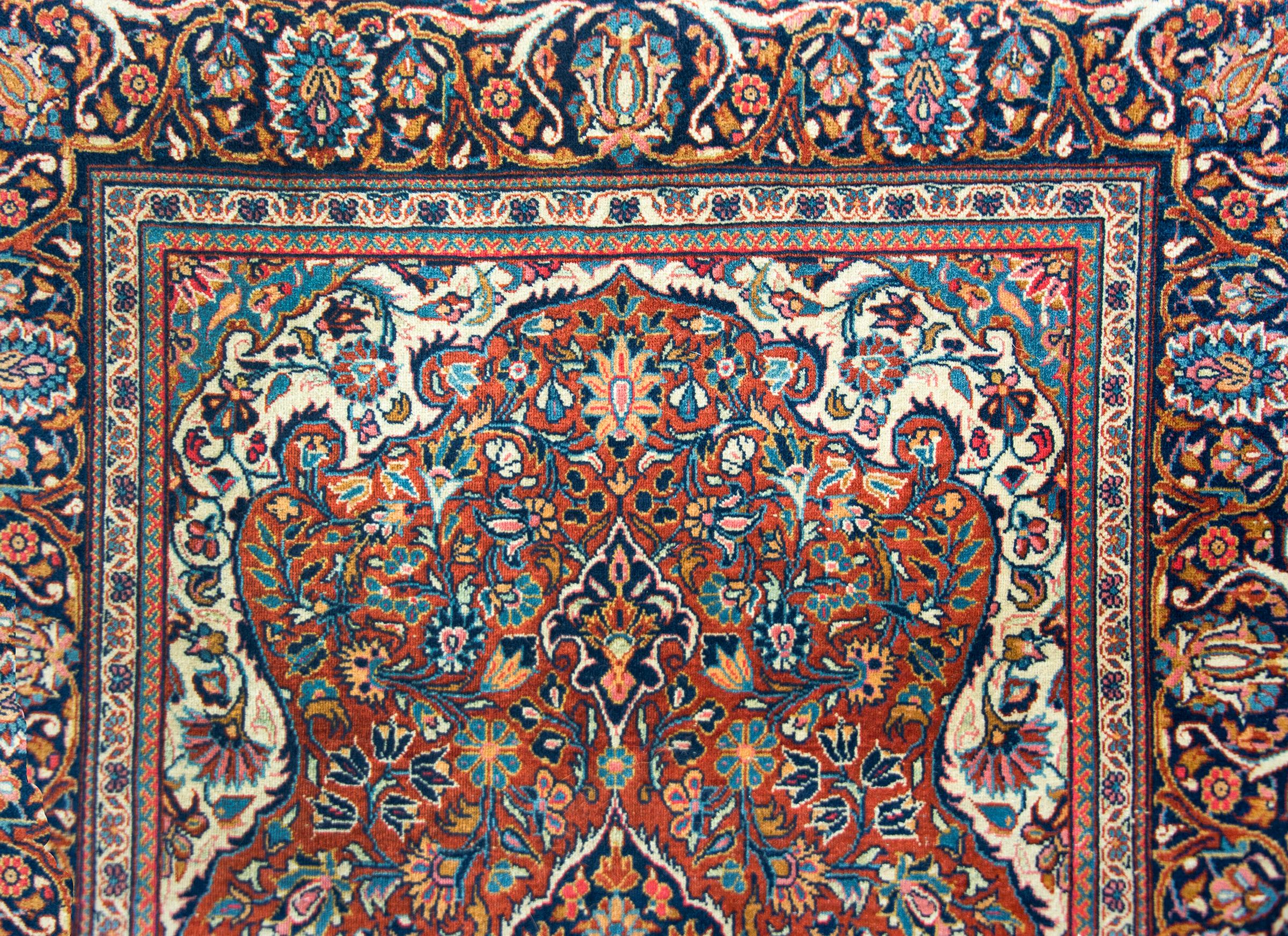 Early 20th Century Persian Kashan Rug For Sale 3