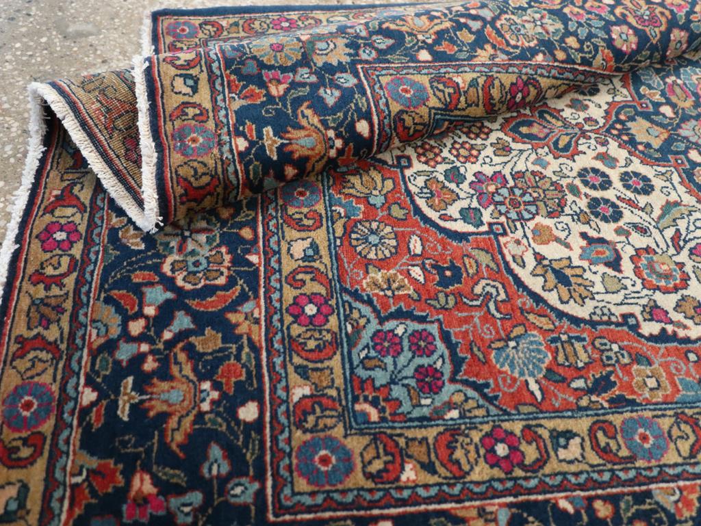 Persischer Kashan-Überwurfteppich des frühen 20. Jahrhunderts im Angebot 2