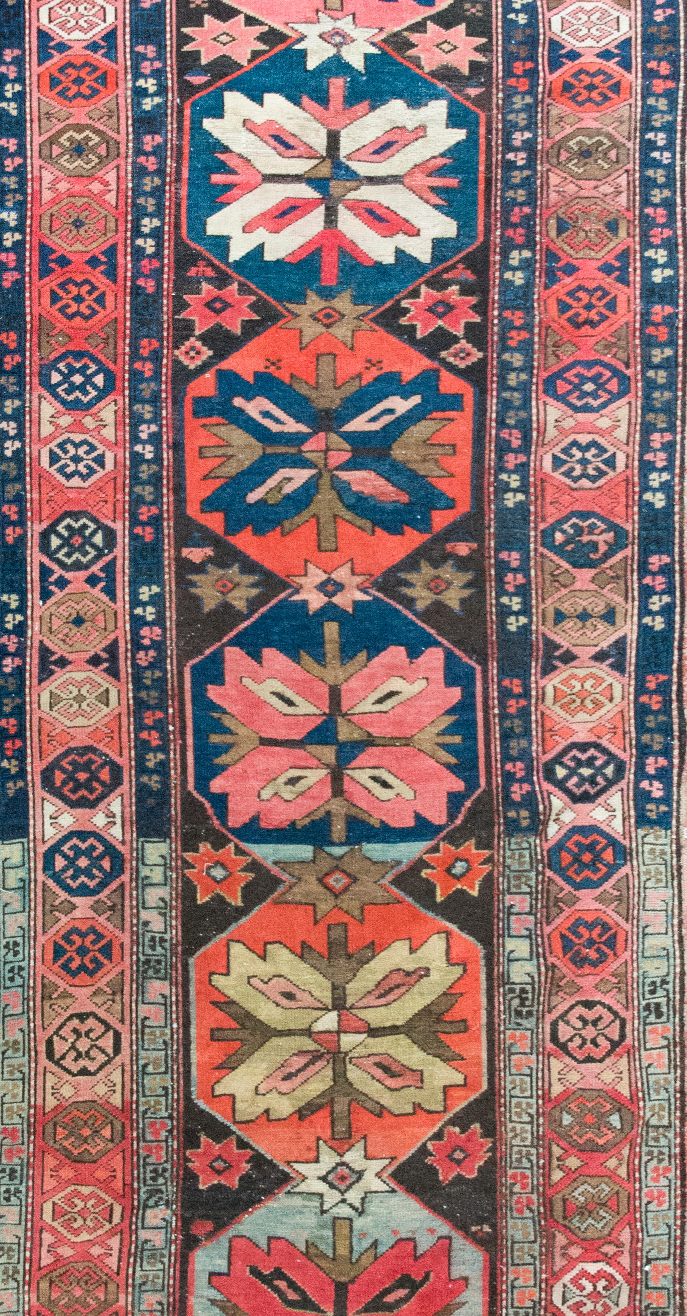 Inizio XX secolo Tappeto persiano Kazak dei primi del Novecento in vendita