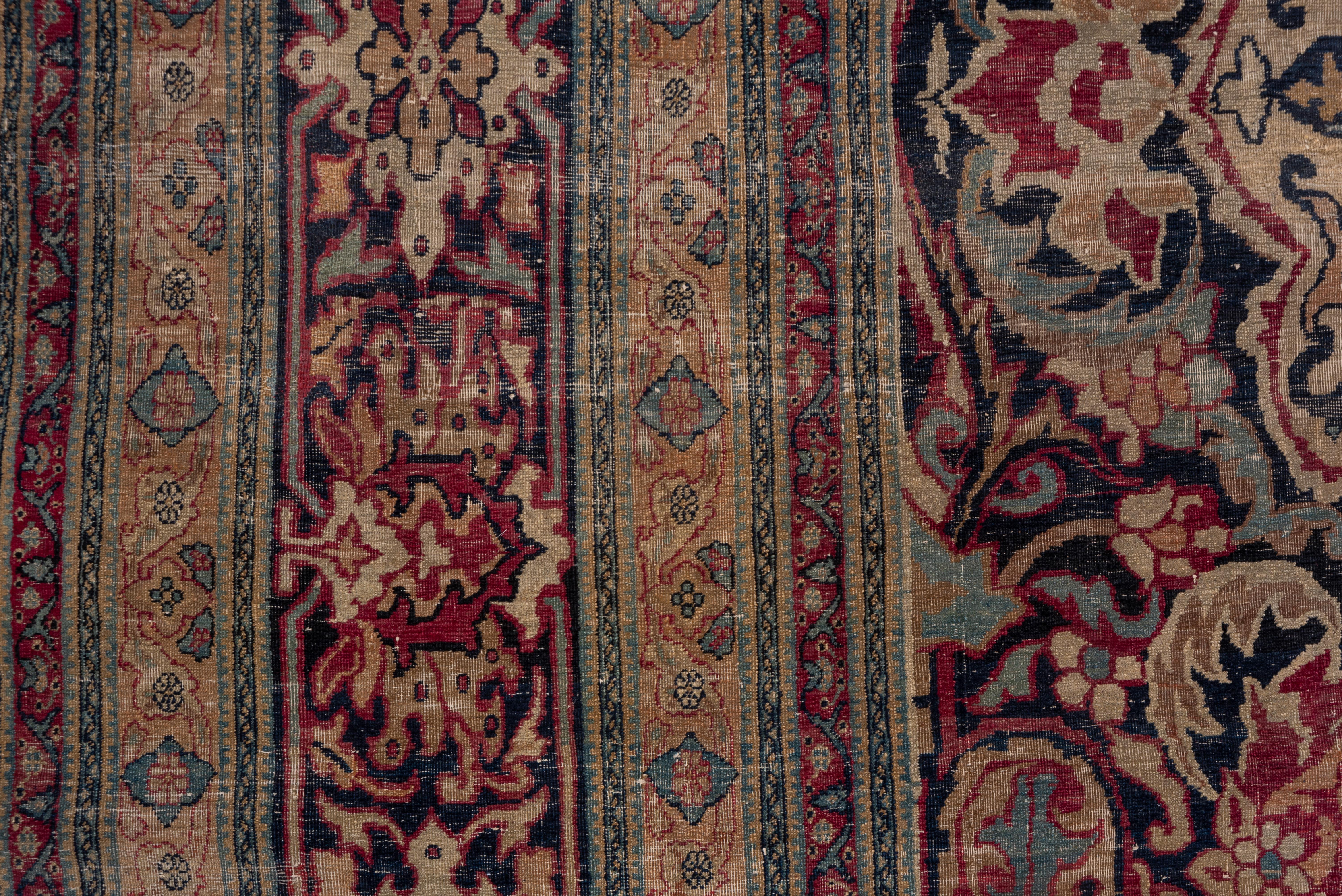 Early 20th Century Persian Kerman Carpet In Good Condition For Sale In New York, NY