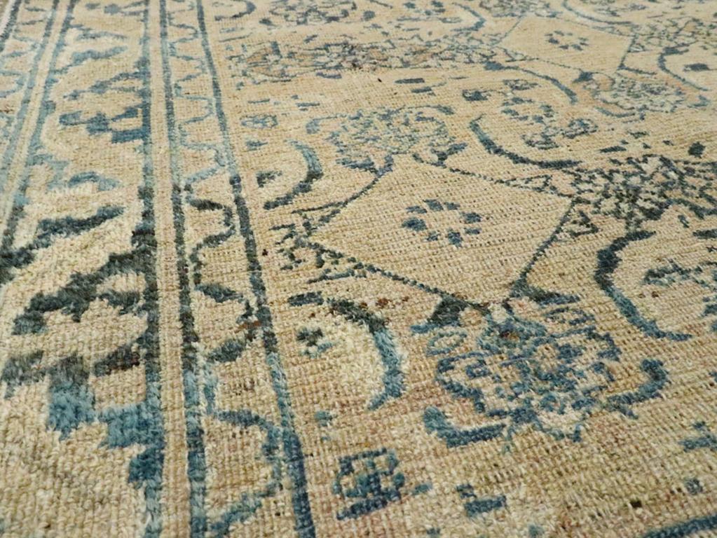 Perse Tapis persan Khorassan du début du XXe siècle en vente