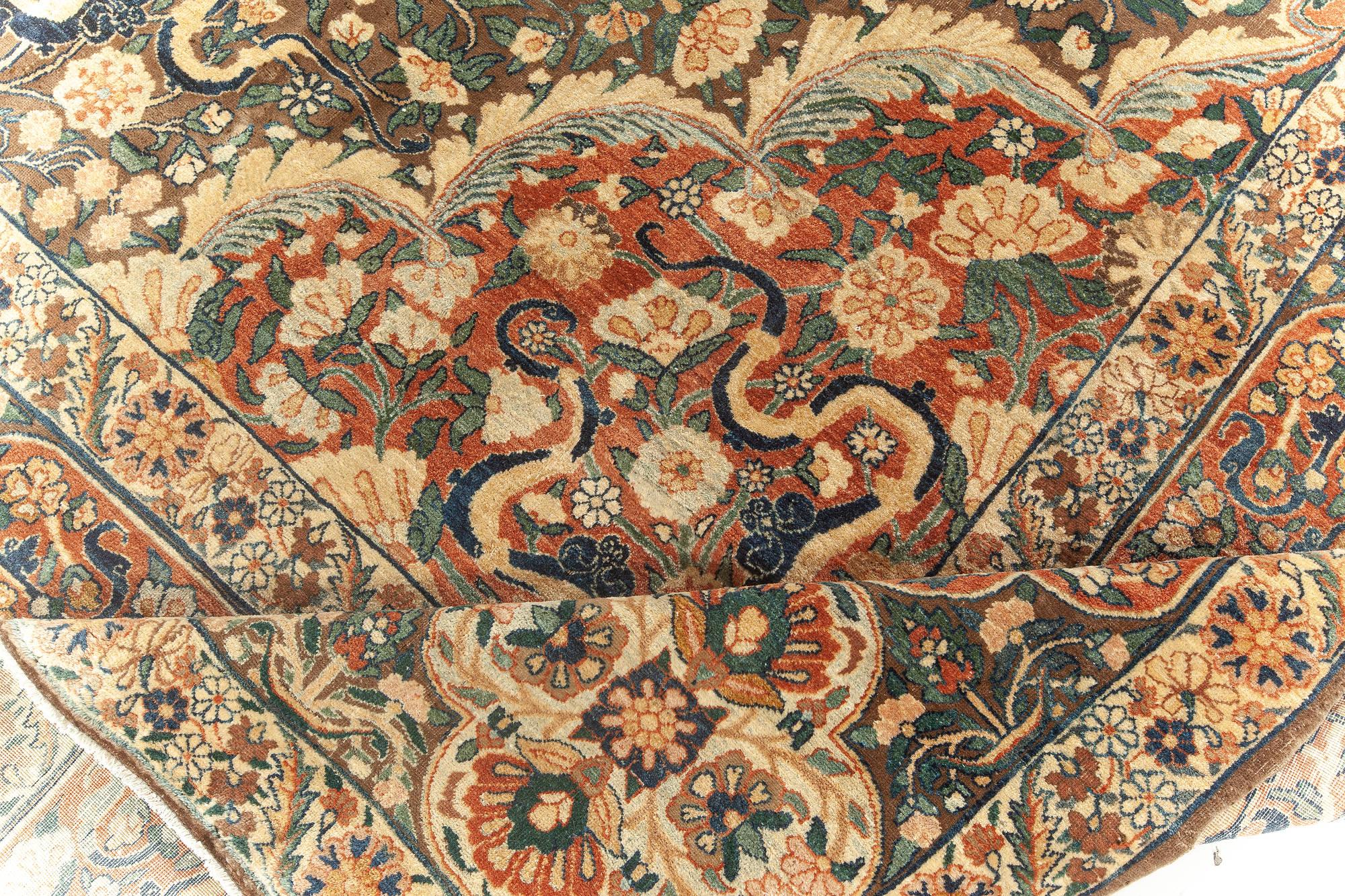 Anfang des 20. Jahrhunderts Persischer Kirman Bold Botanic Braun Grün Gelb Wollteppich
Größe: 8'8