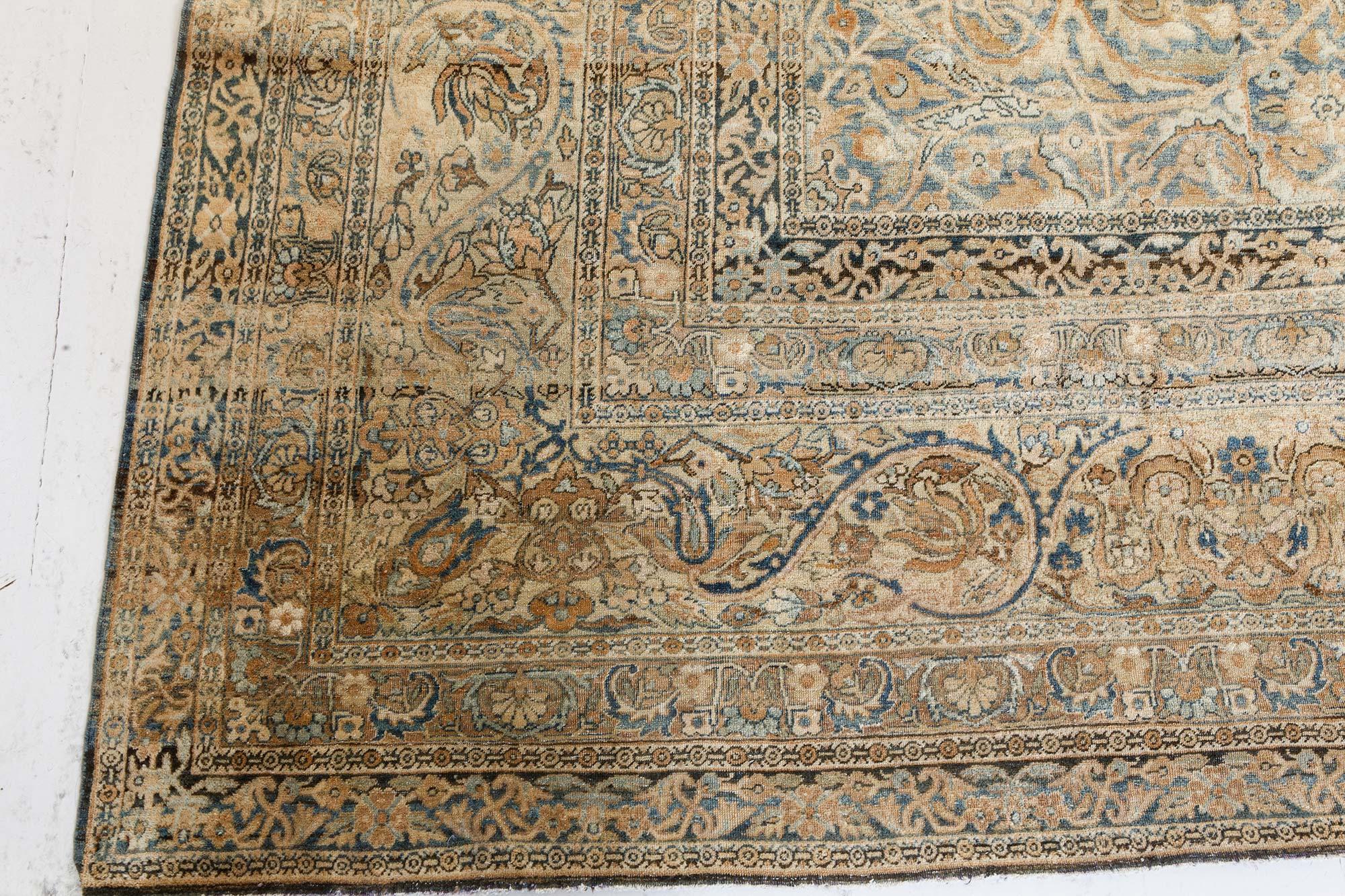 Early 20th Century Persian Kirman Handmade Wool Rug For Sale 1