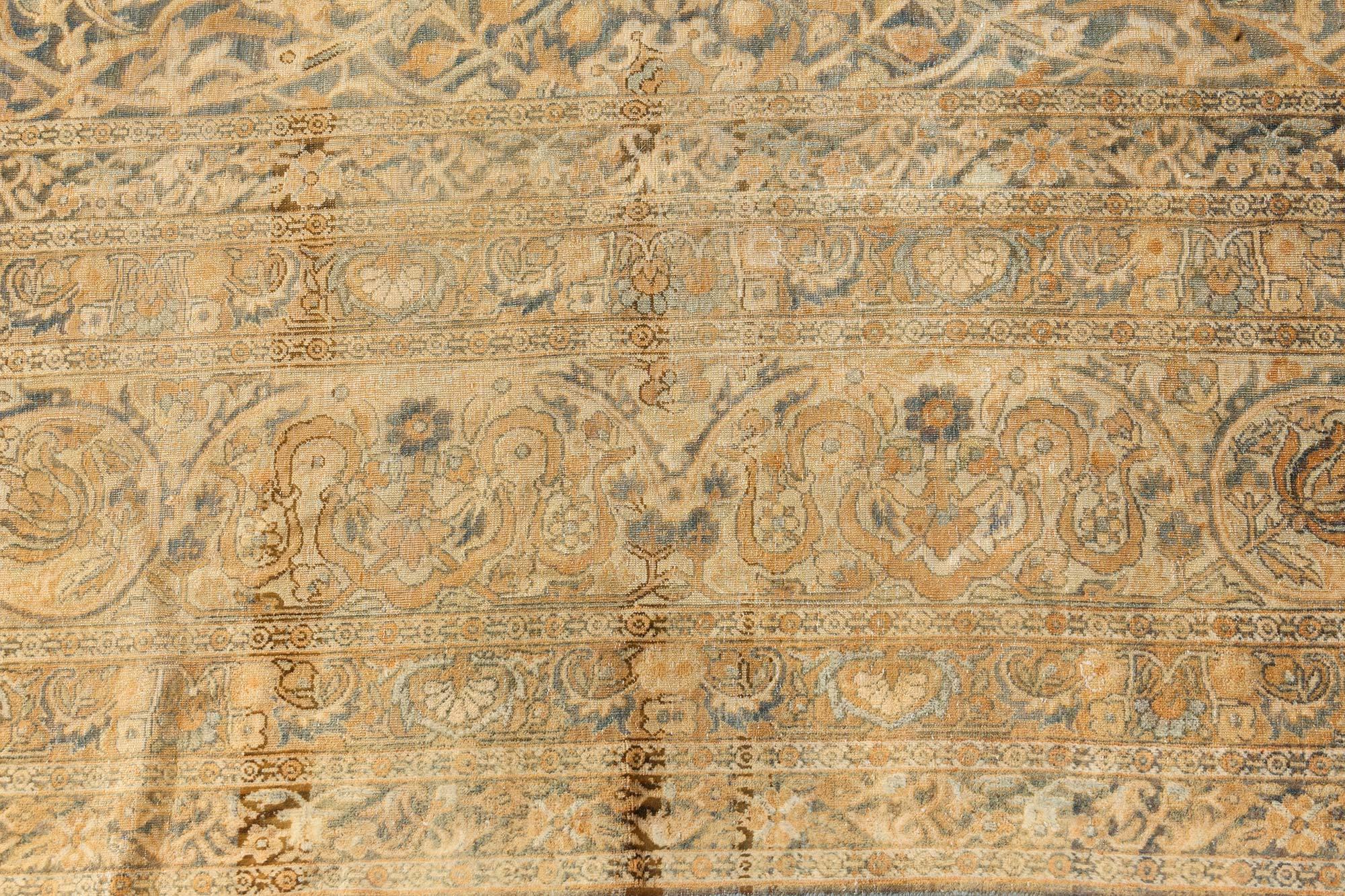 Early 20th Century Persian Kirman Handmade Wool Rug For Sale 2