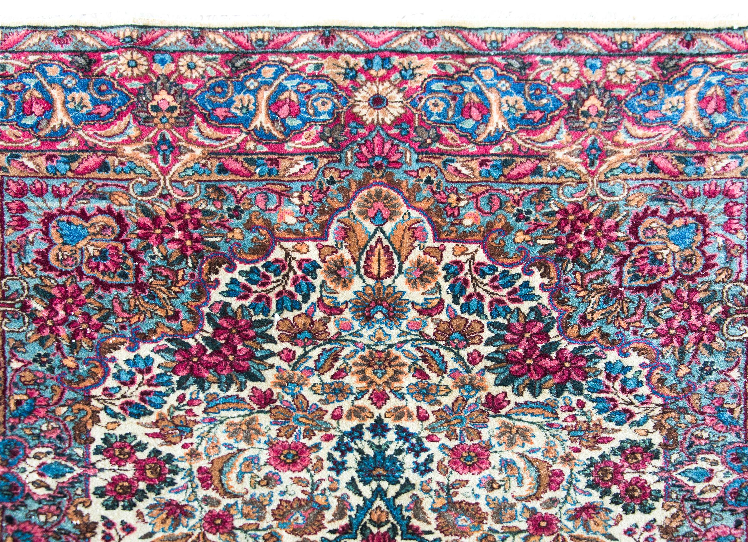 Early 20th Century Persian Kirman Rug For Sale 7