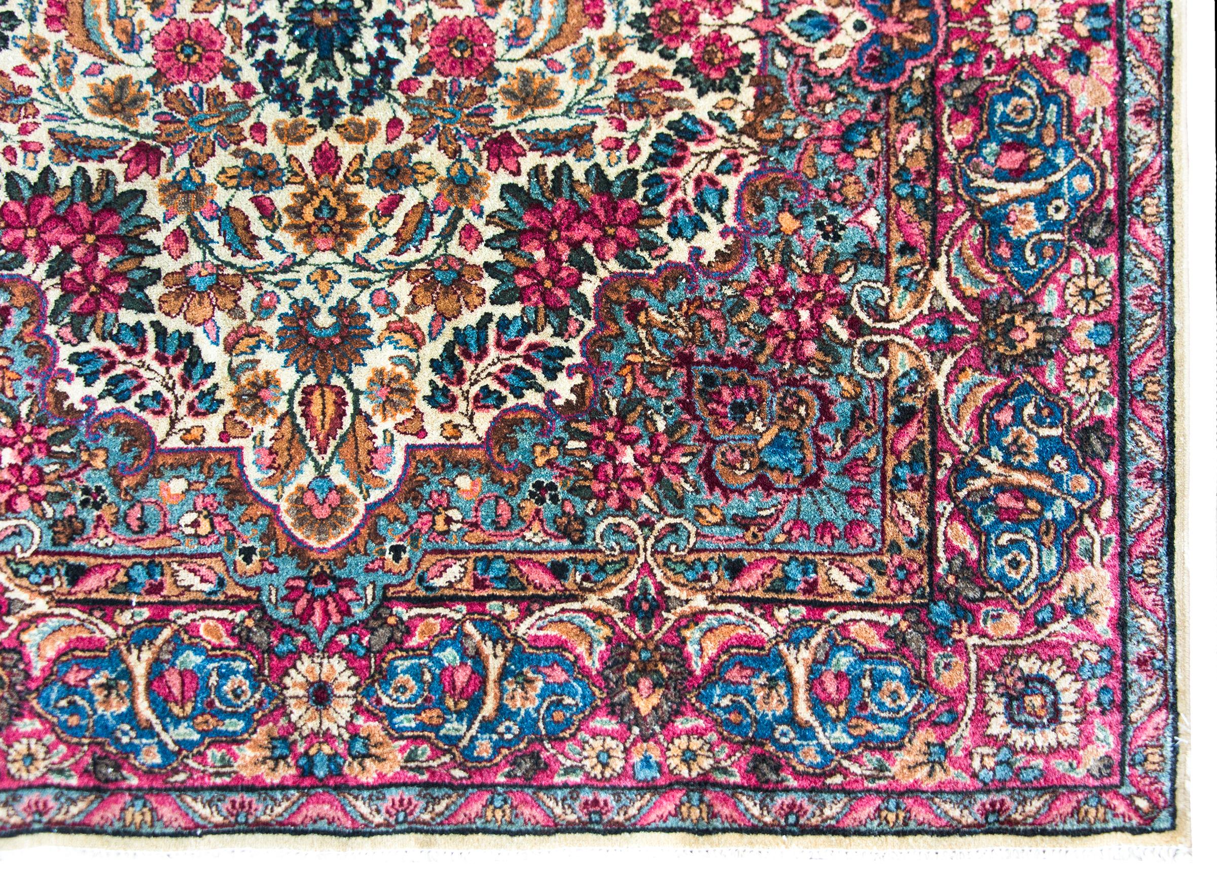 Early 20th Century Persian Kirman Rug For Sale 8