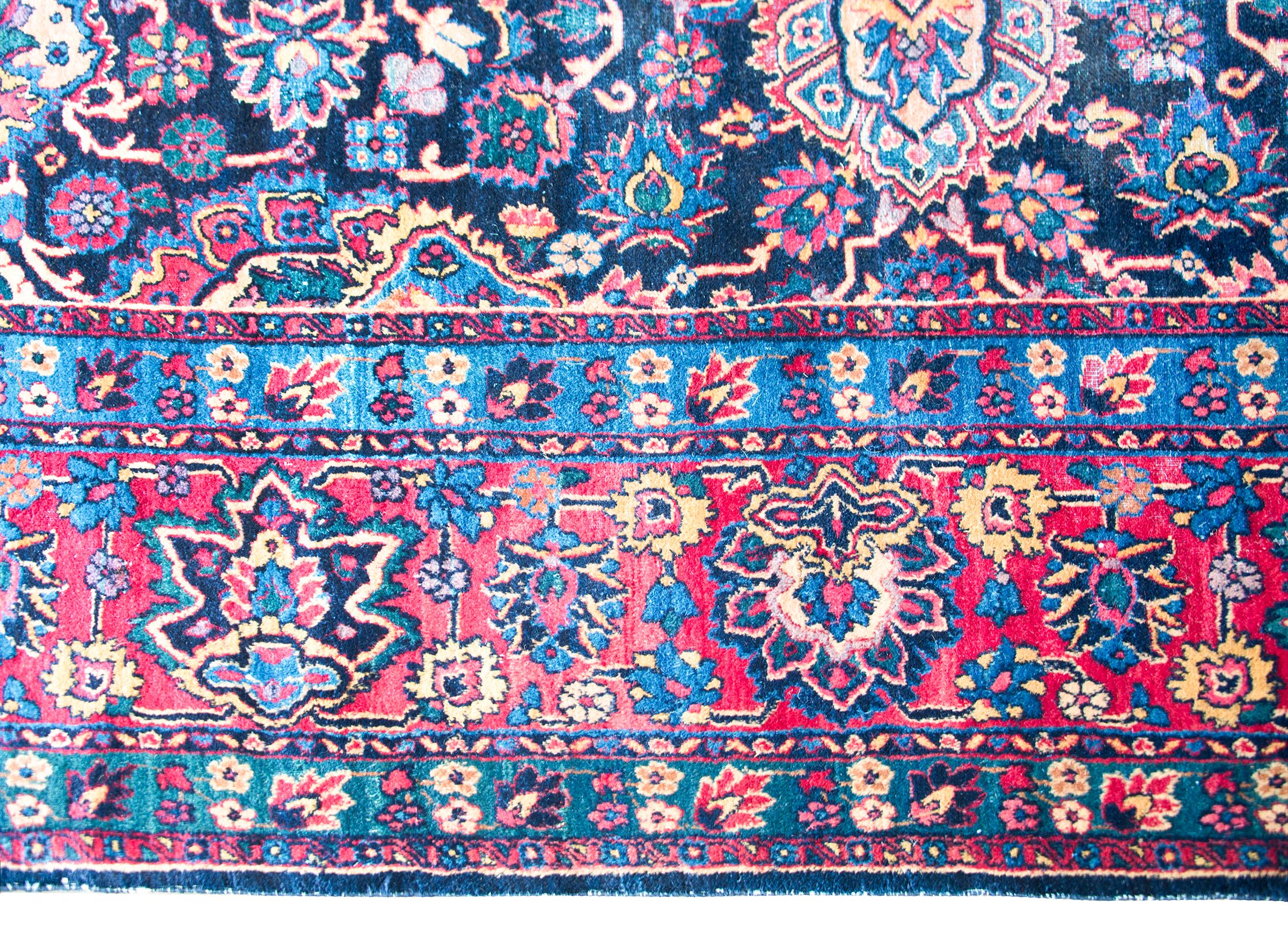 Early 20th Century Persian Kirman Rug In Good Condition For Sale In Chicago, IL