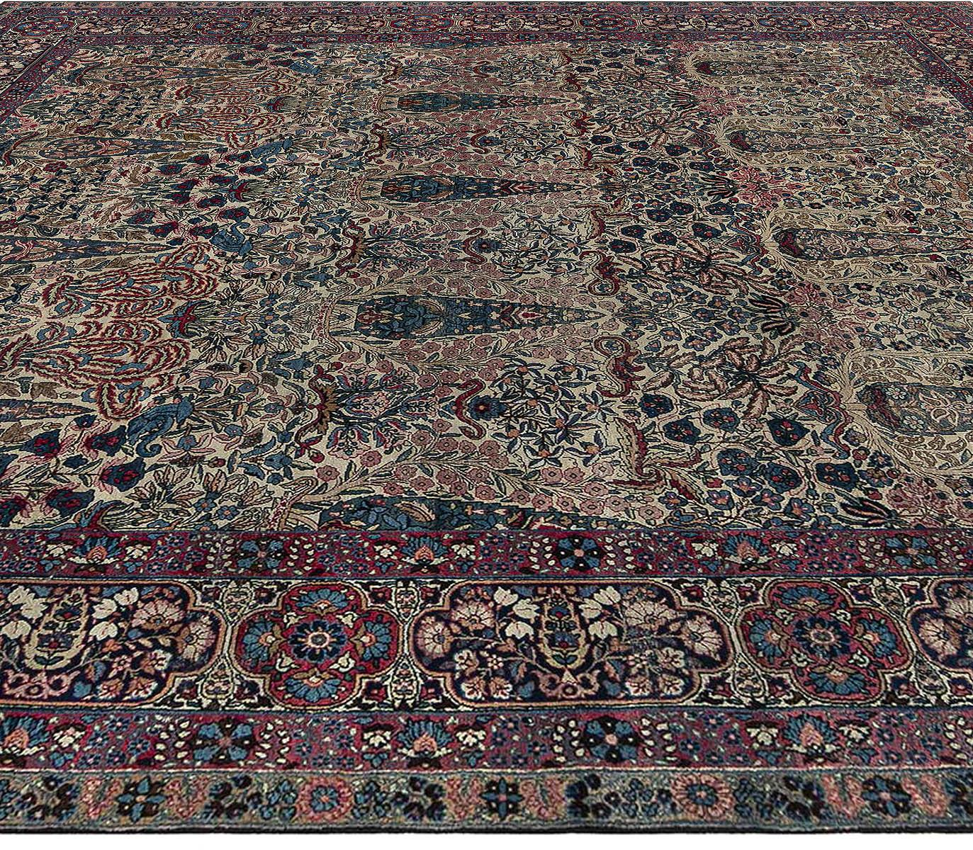 Early 20th Century Persian Kirman Wool Rug In Good Condition For Sale In New York, NY