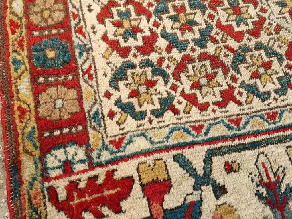 Persischer Kurden-Bidjar-Würfelteppich des frühen 20. (Rustikal) im Angebot