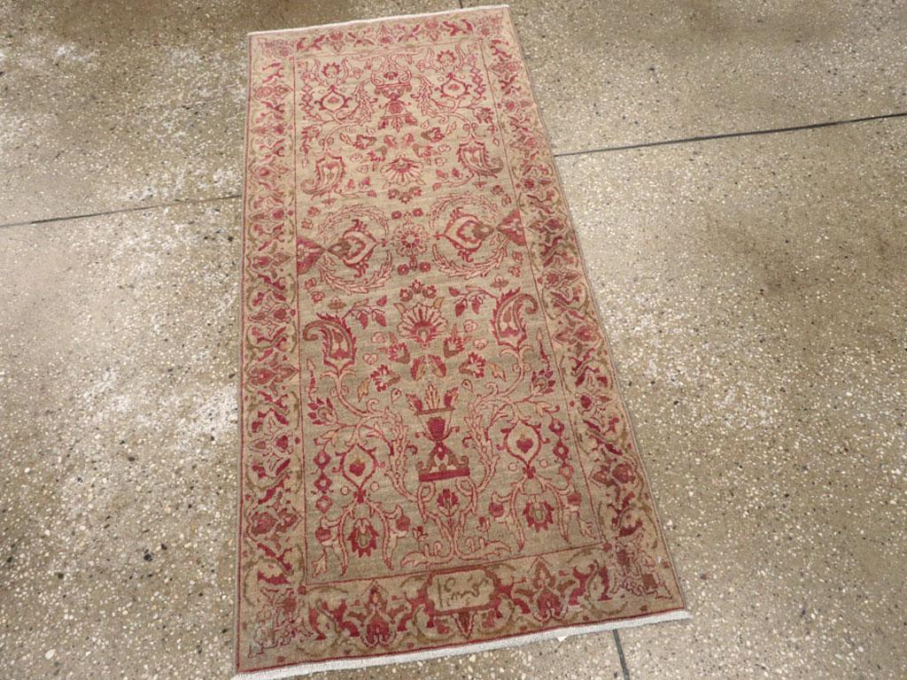 Early 20th Century Persian Lavar Kerman Throw Rug In Excellent Condition For Sale In New York, NY