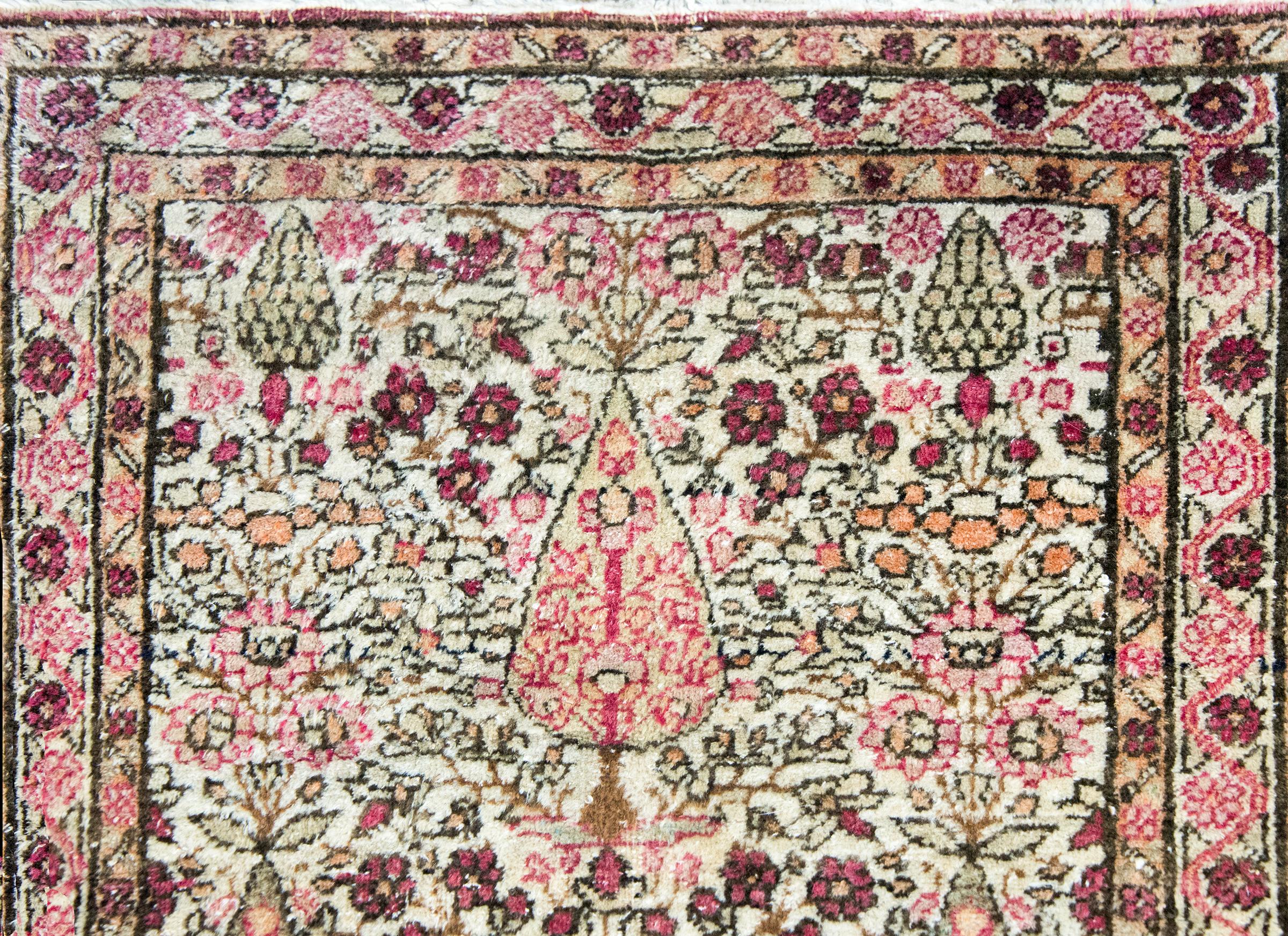 Alfombra persa Lavar Kirman de principios del siglo XX en venta 4