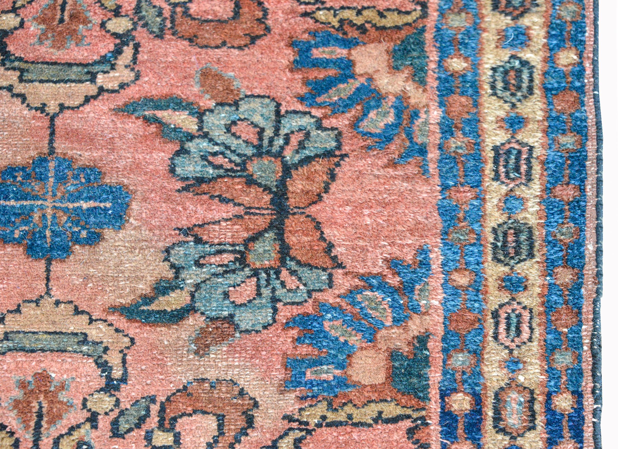 Early 20th Century Persian Lilihan Rug In Good Condition For Sale In Chicago, IL