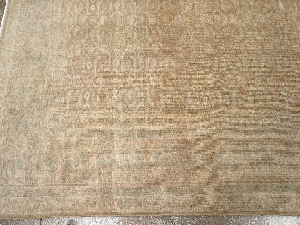 Early 20th Century Persian Mahal Accent Carpet (Handgeknüpft) im Angebot