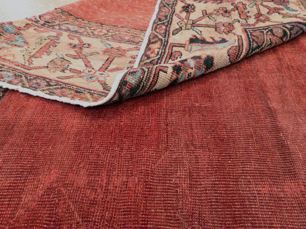 Early 20th Century Persian Mahal Accent Carpet (20. Jahrhundert) im Angebot