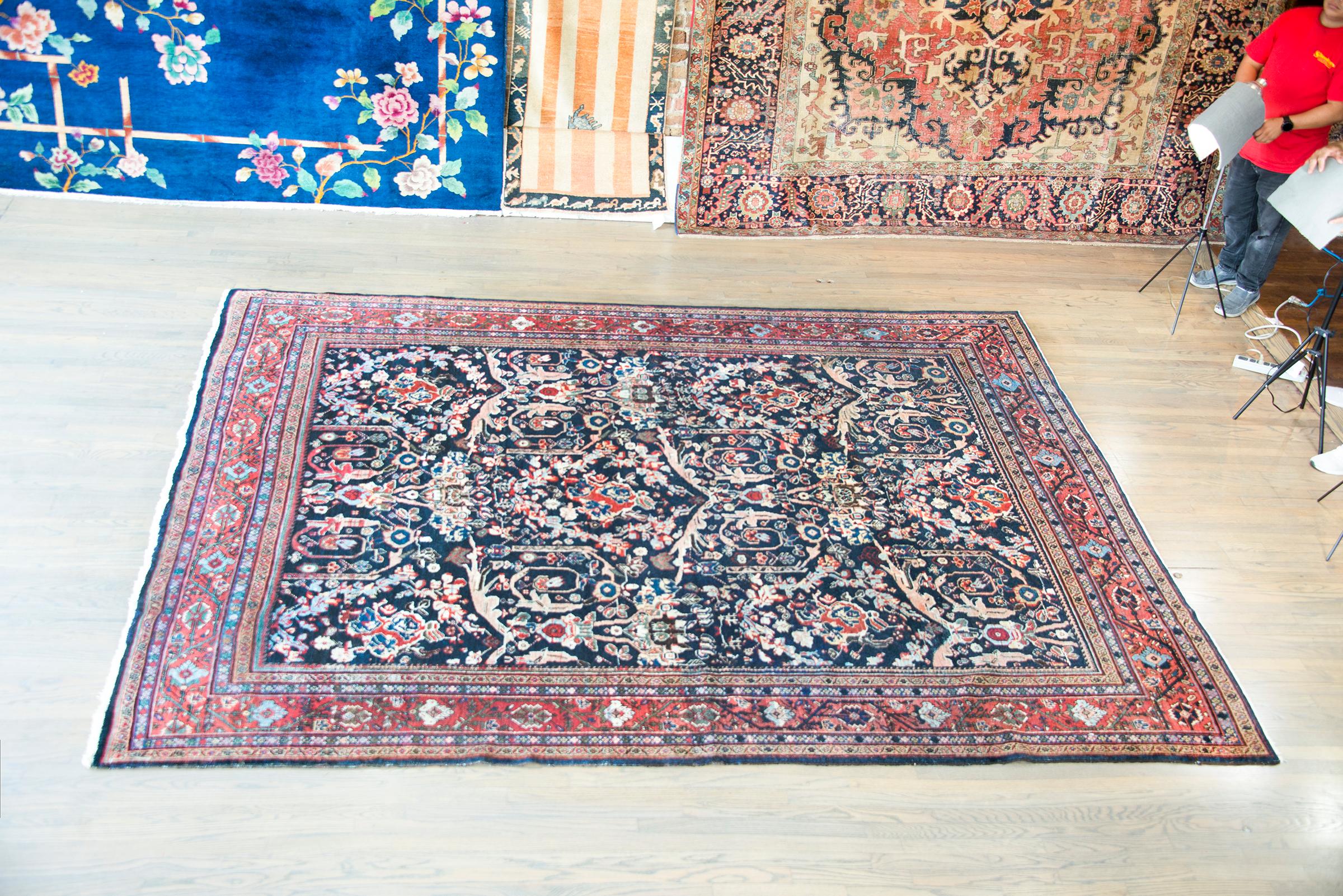 Early 20th Century Persian Mahal Rug For Sale 9
