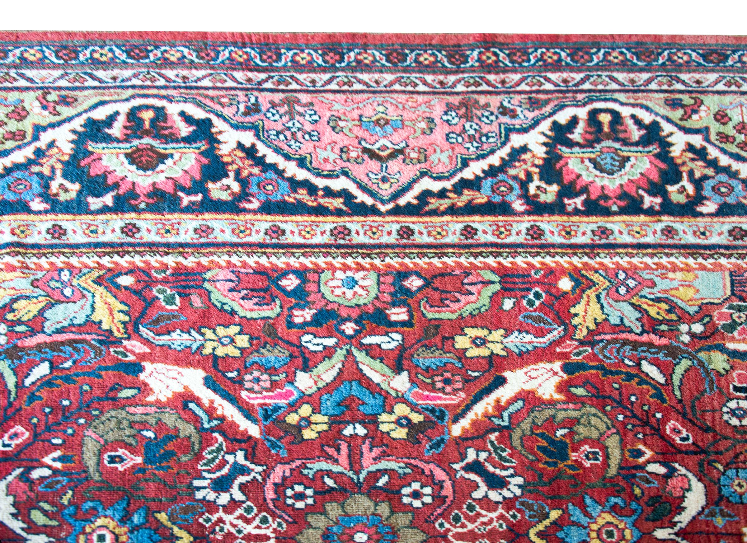 Early 20th Century Persian Mahal Rug For Sale 2