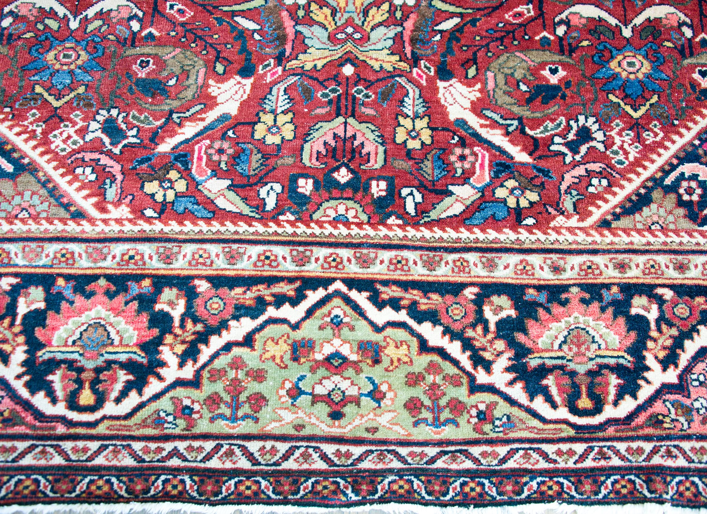 Early 20th Century Persian Mahal Rug For Sale 3