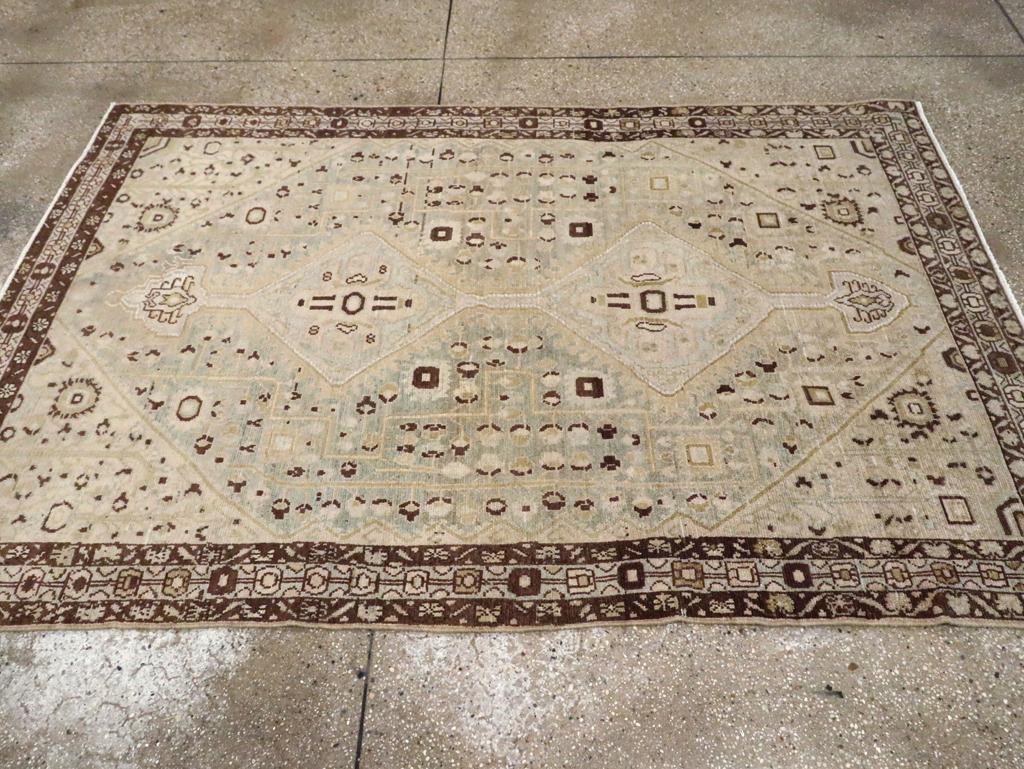 Annodato a mano Early 20th Century Persian Malayer Accent Rug in vendita